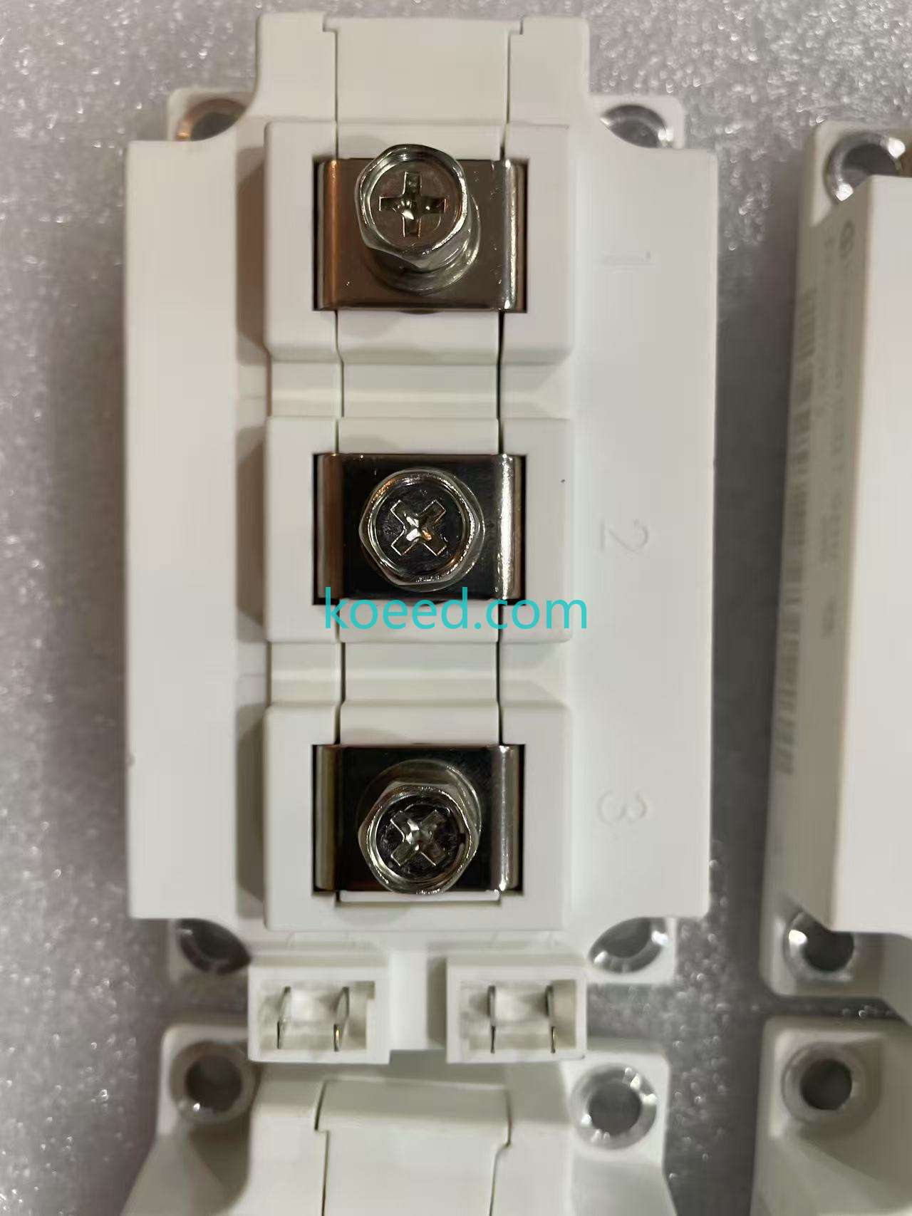 FF300R12KE3 Label Information