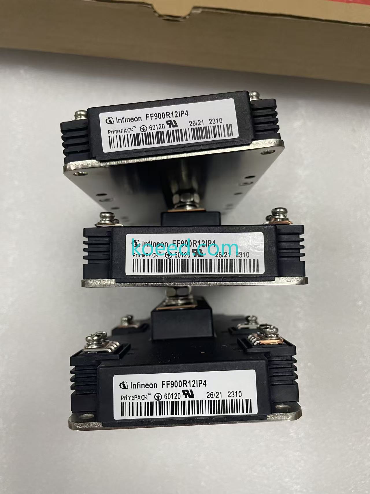 FF900R12IP4 Module Side View