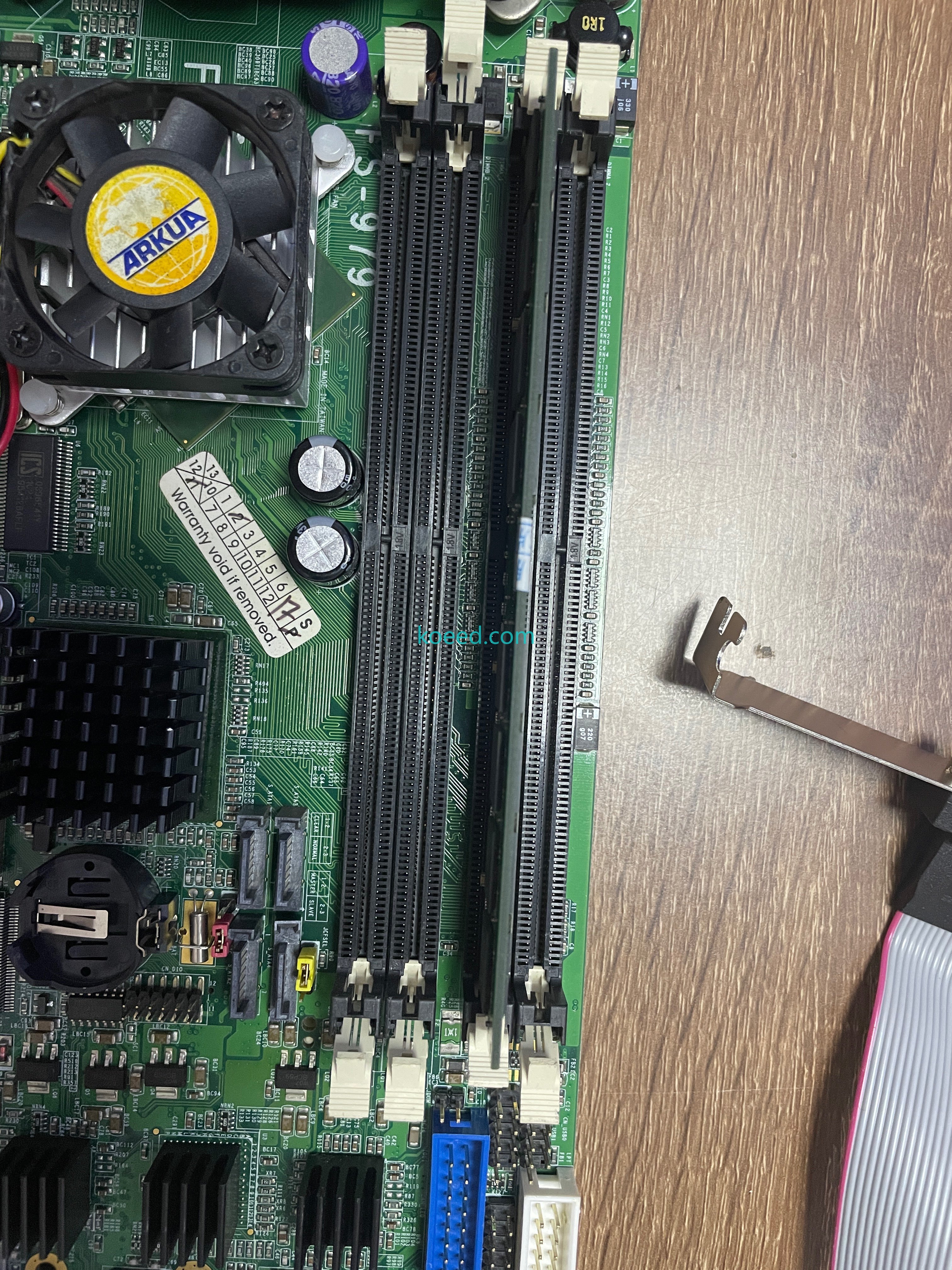 Commell FS-979 Industrial Design