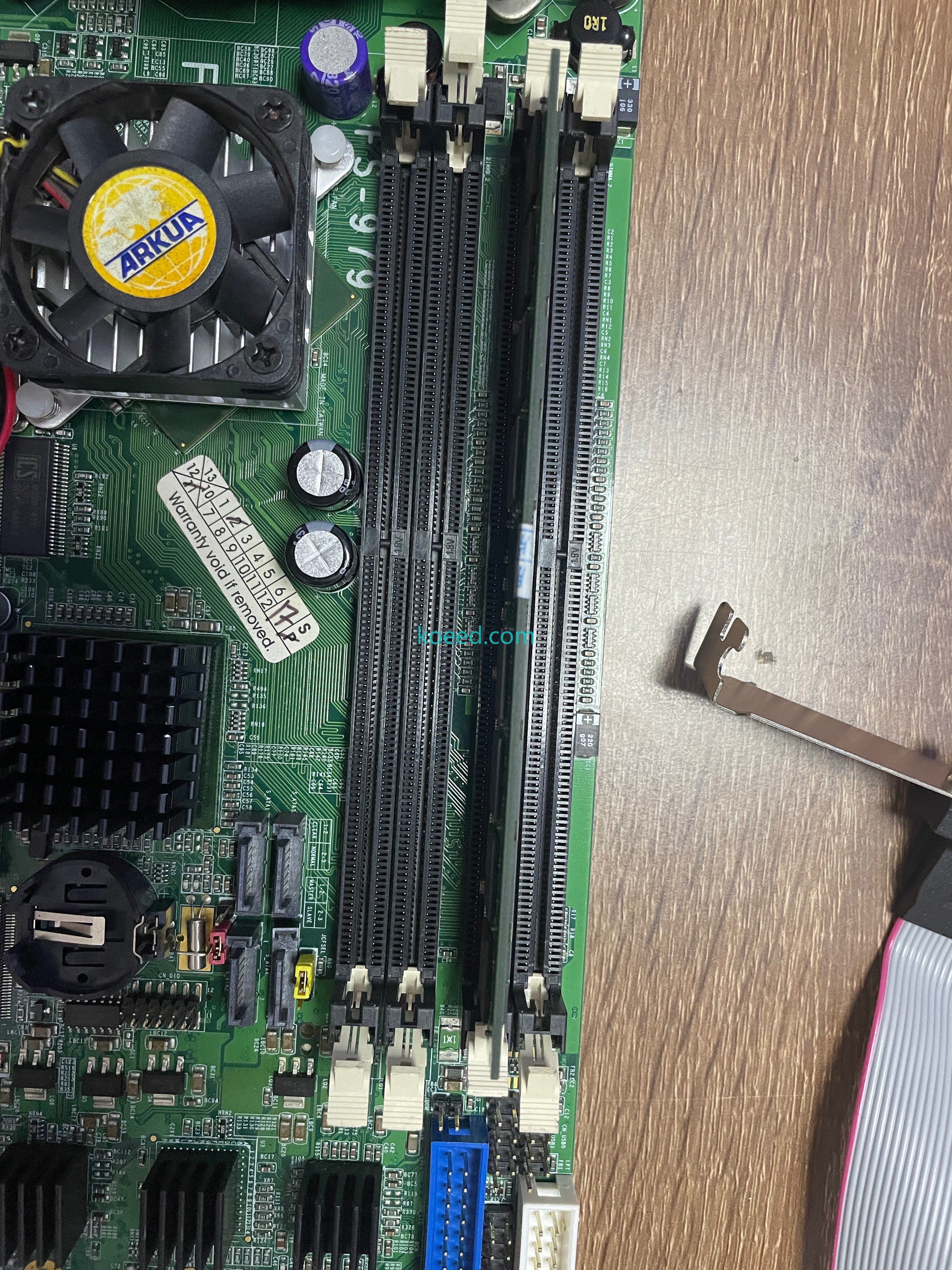 Commell FS-979 Build Quality