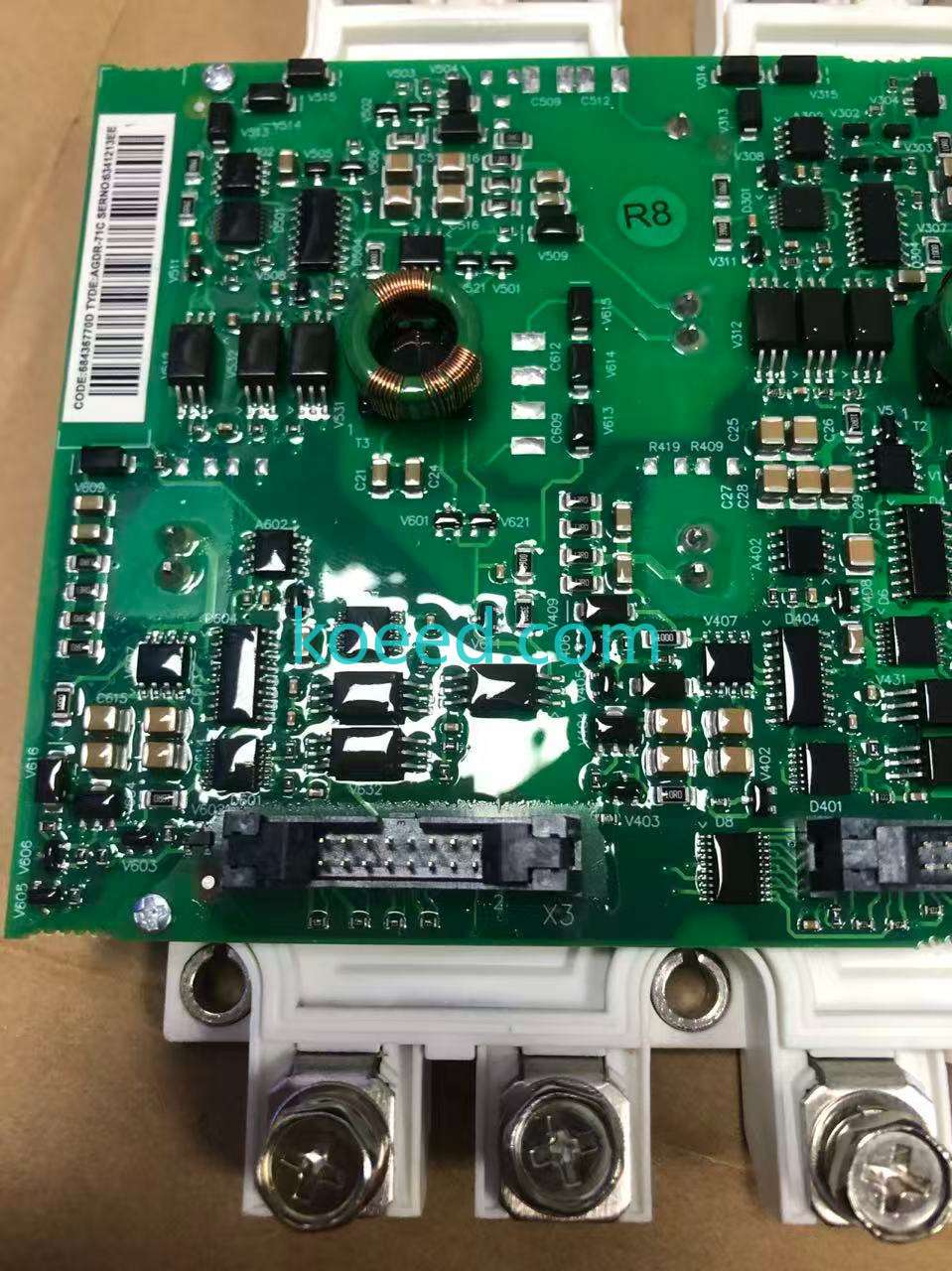 FS450R12KE3/AGDR-71C Module Side View