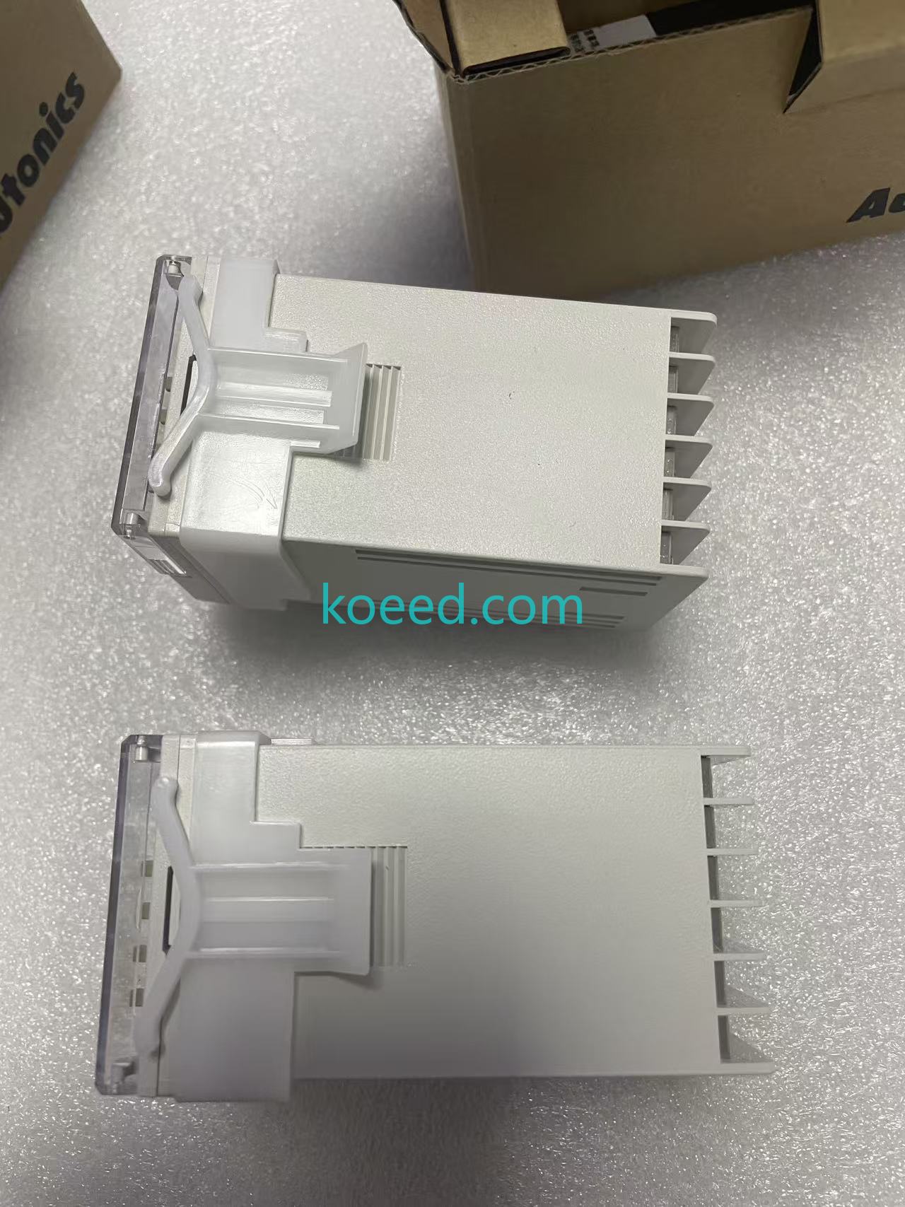 FX4S-1P4 Display Close-up