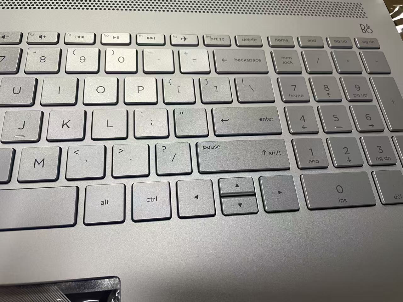 HP Pavilion 15-CC Keyboard Detail View