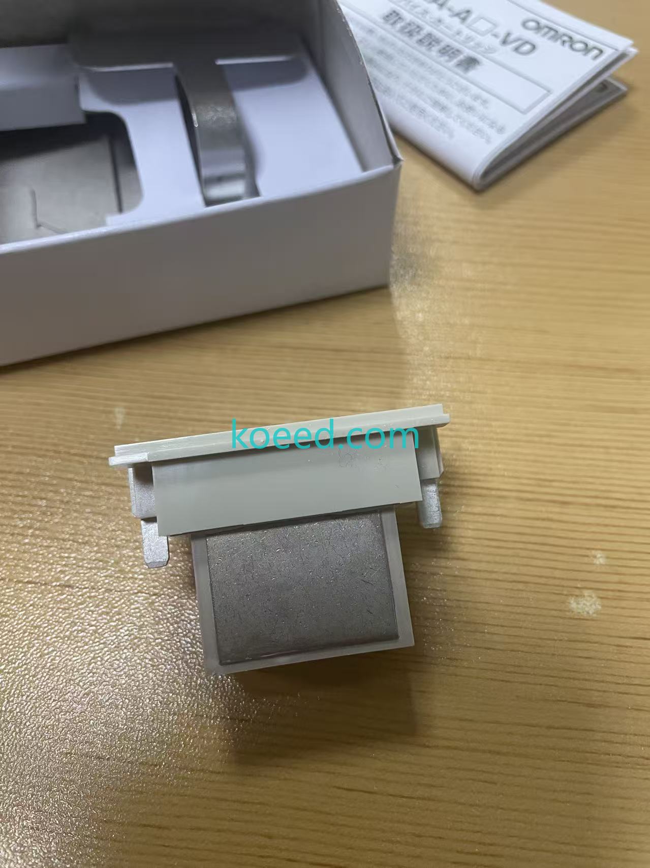 G32A-A20-VD -V PLC Module Side View