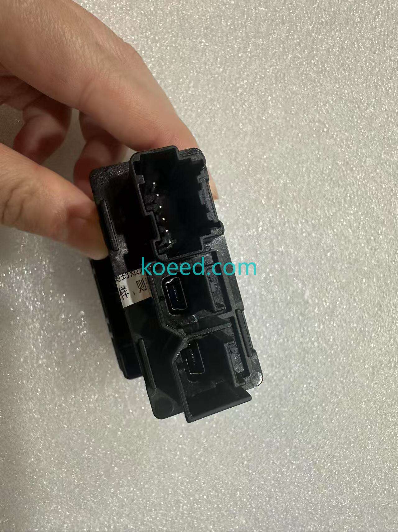 GM USB Cable Length View