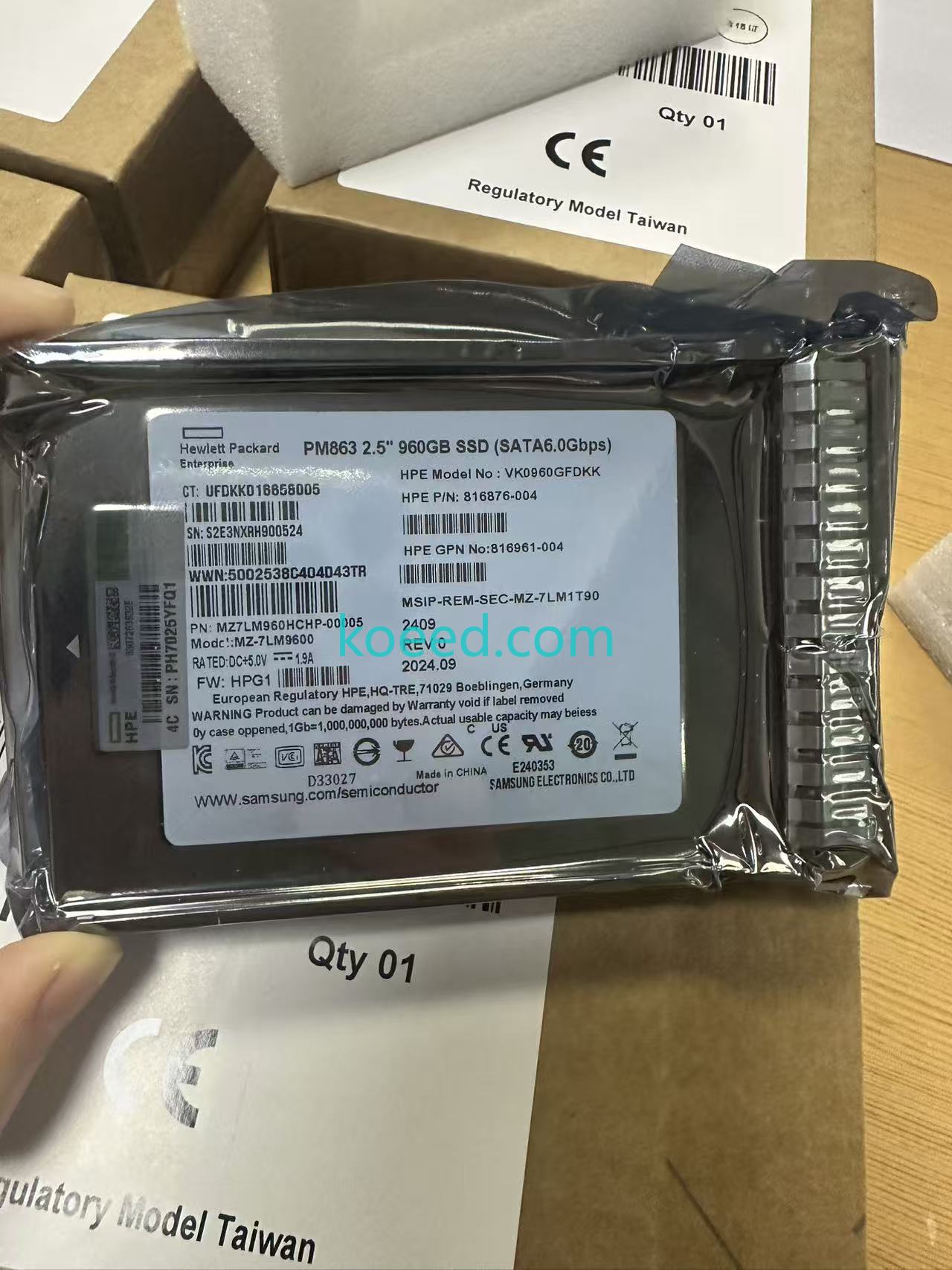 HPE P40503-B21 SSD Enclosure Detail