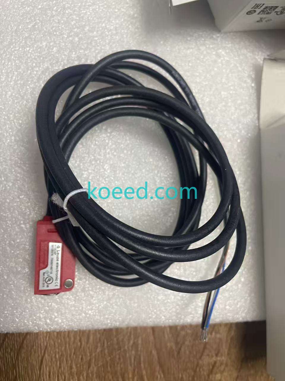 Leuze HT3C/4P Installation View