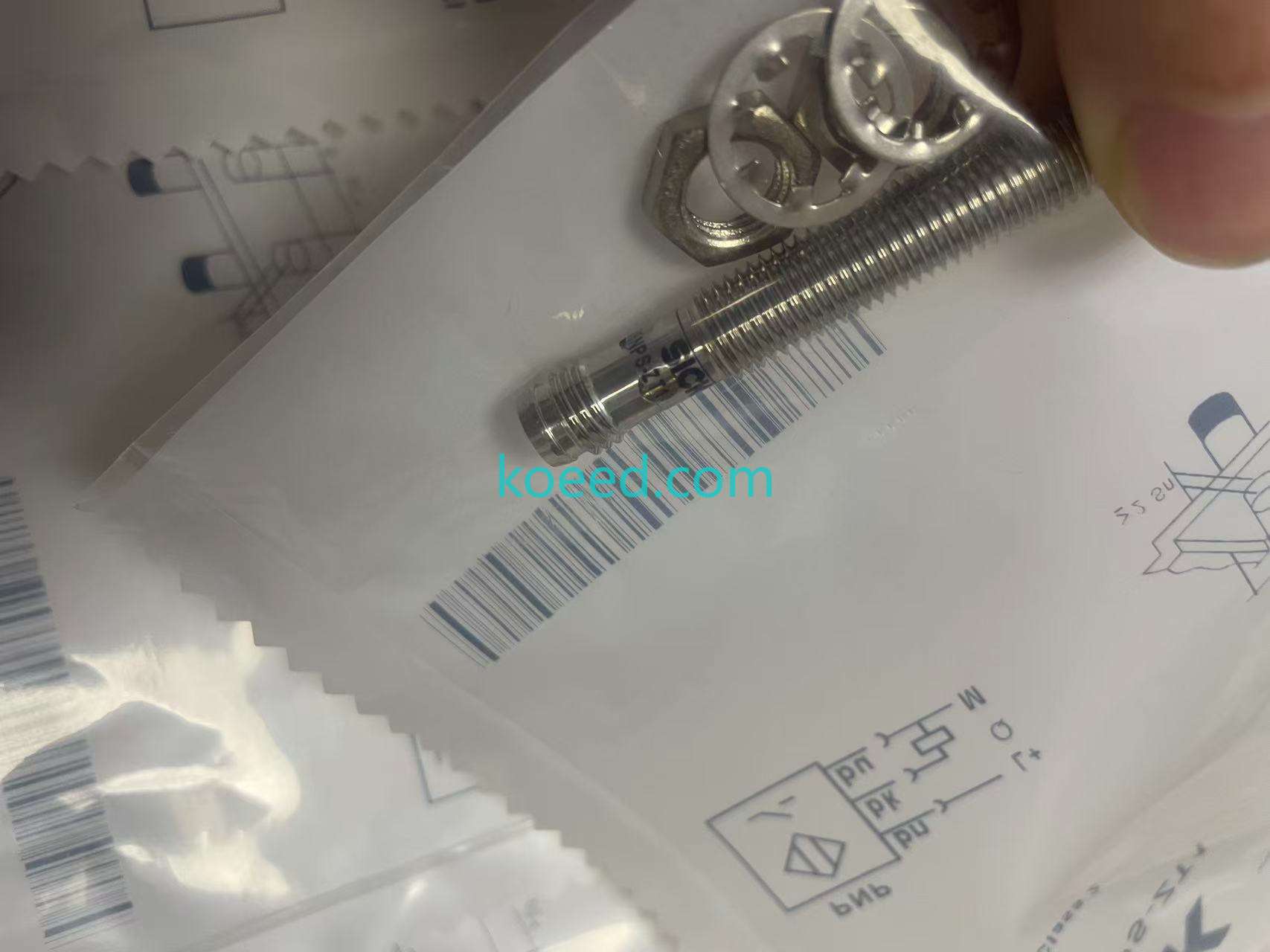 IM08-06NPS-ZT1 - Product View