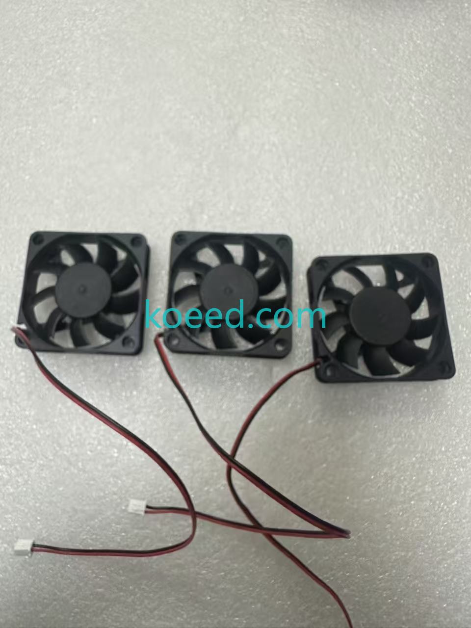 KF0615H2SR-R 6015 Cooling Fan Installation View