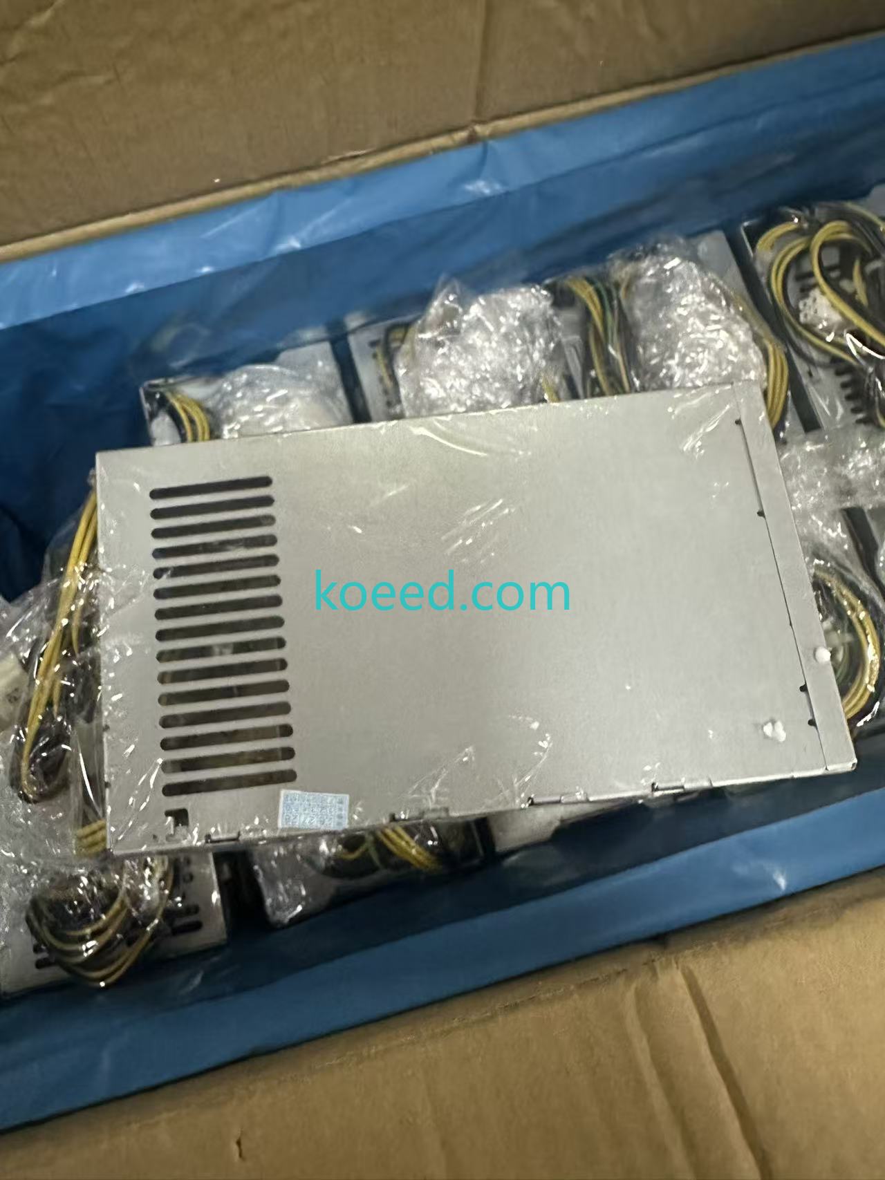 HP L08261-001 Connector Close-up