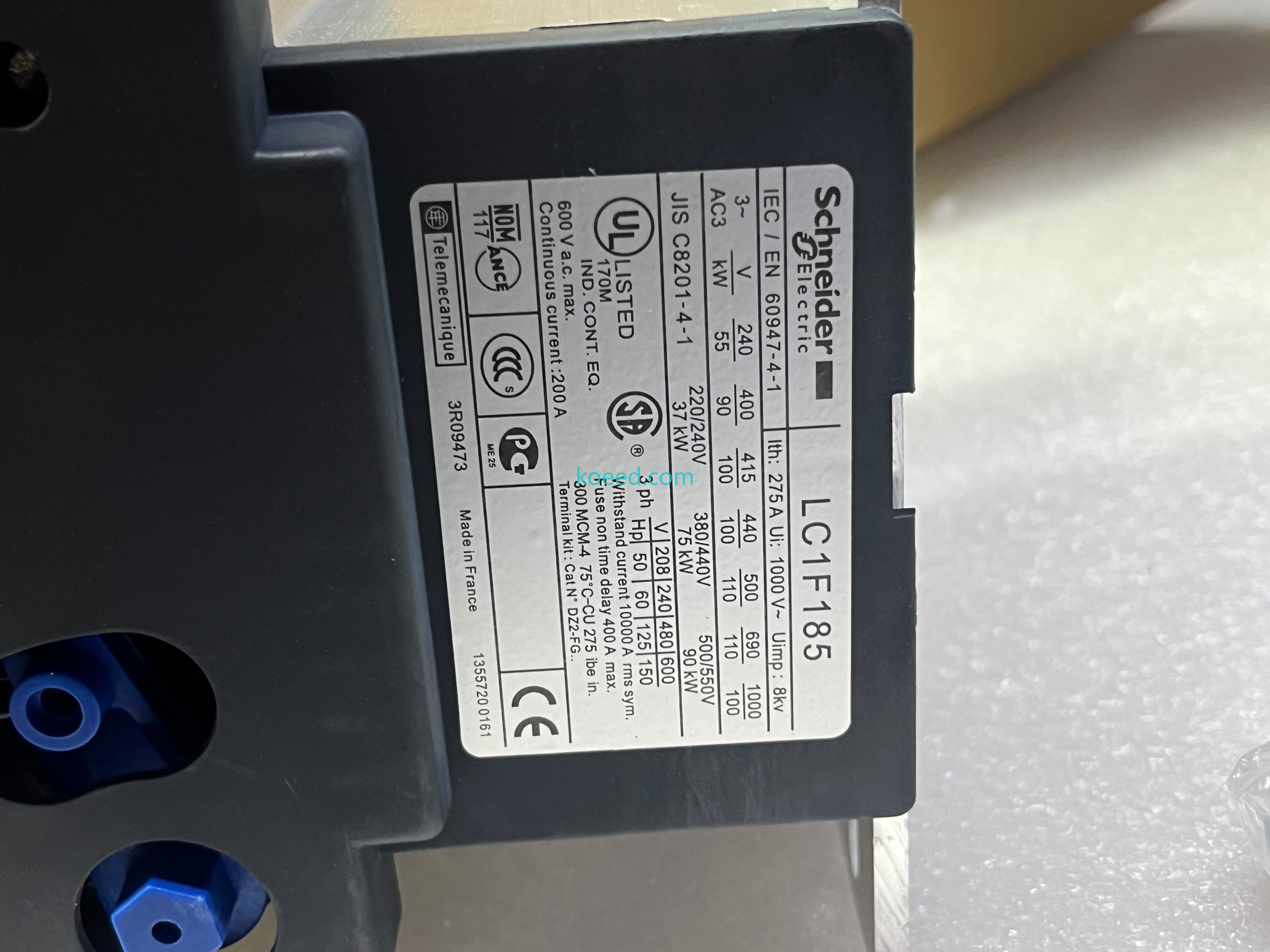 Schneider LC1F185M7 — Bottom Terminal Detail