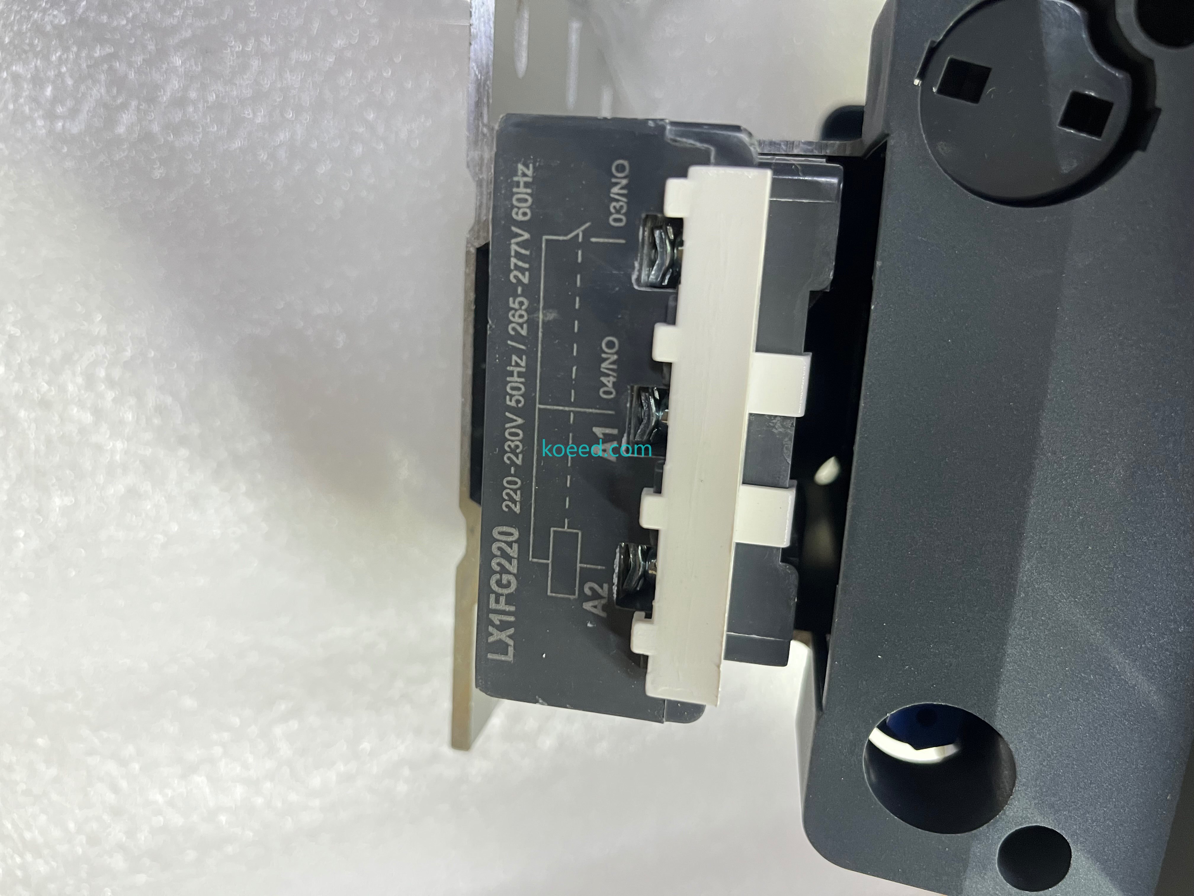 Schneider LC1F185M7 — Multi-Angle Assembly View
