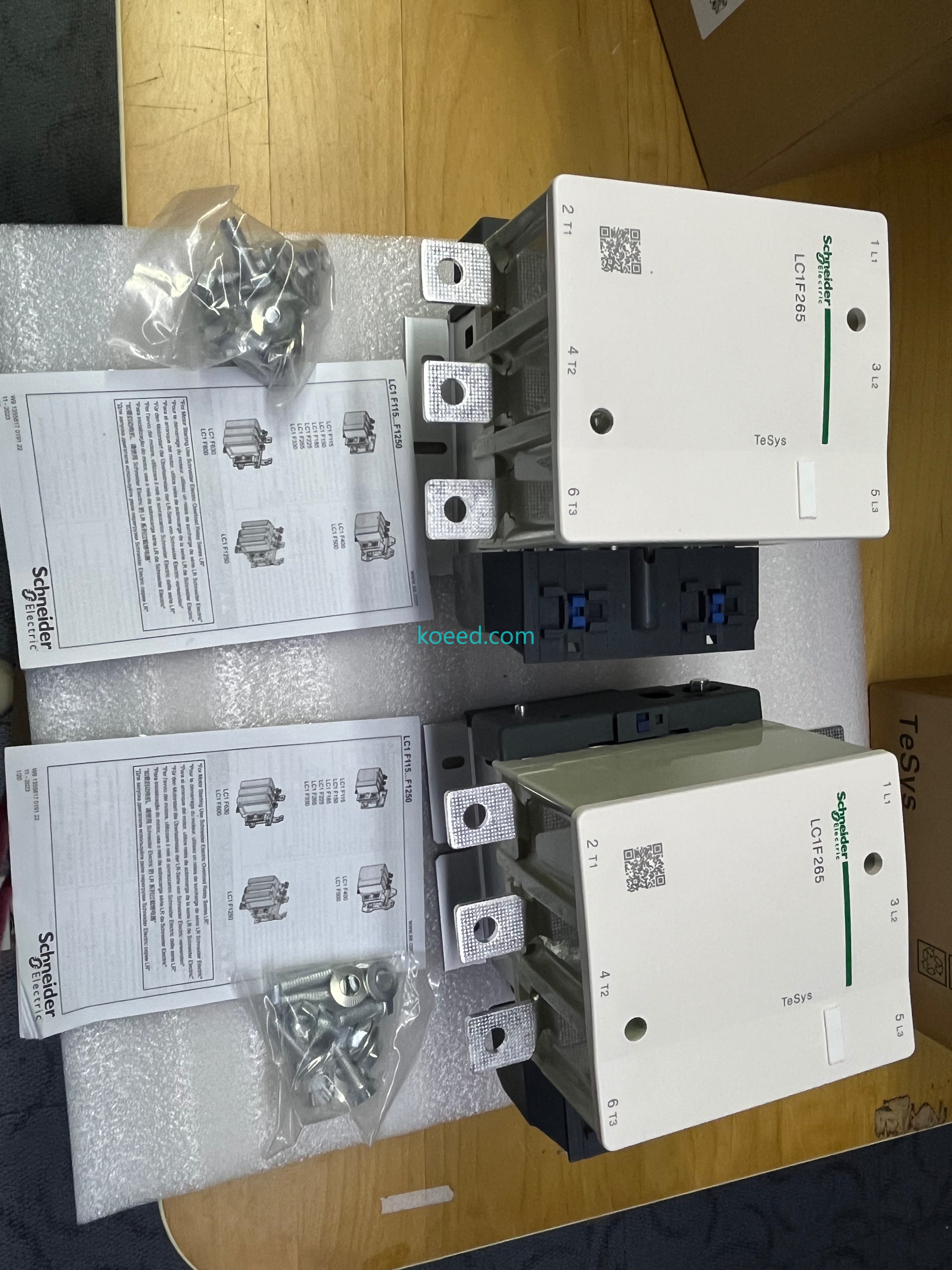Schneider LC1F265M7 — Top Terminal Connections