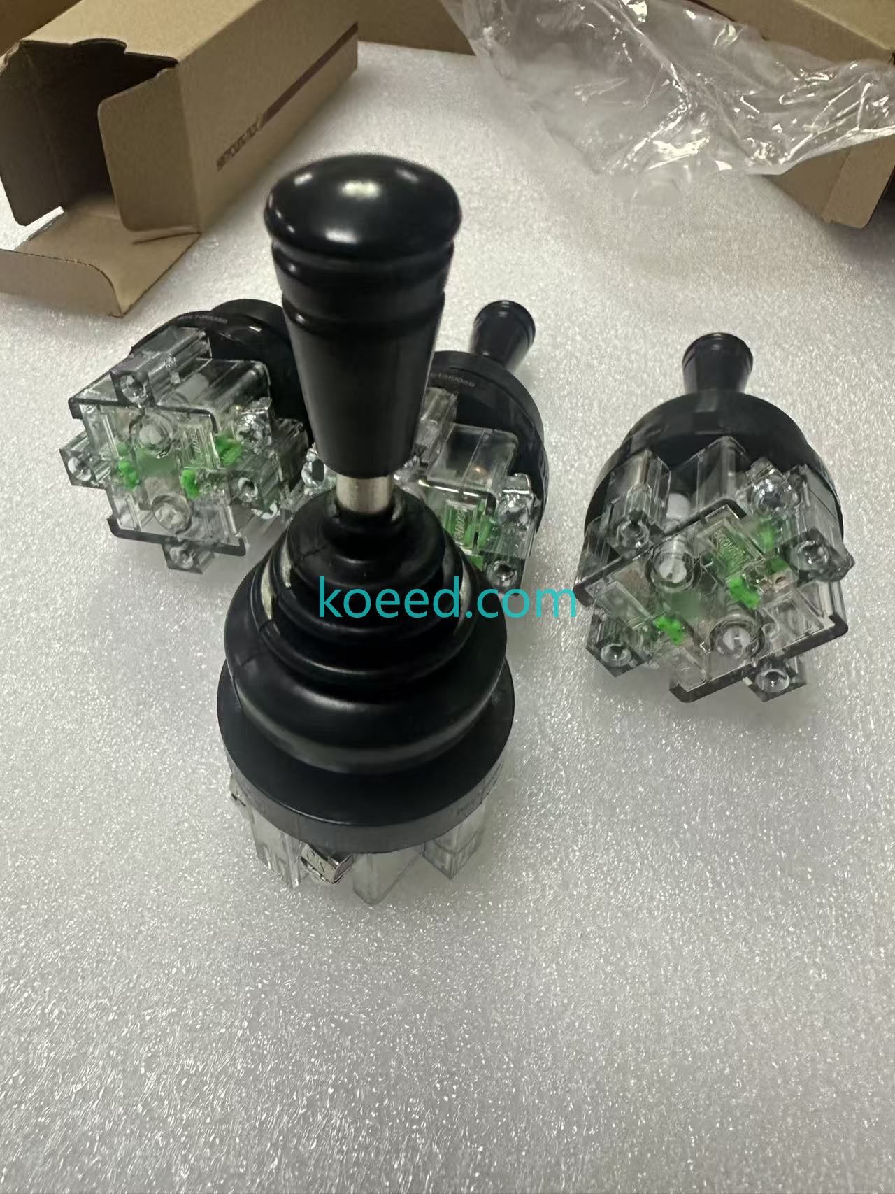 Koeed LES-02-1 PLC Controller — Front View