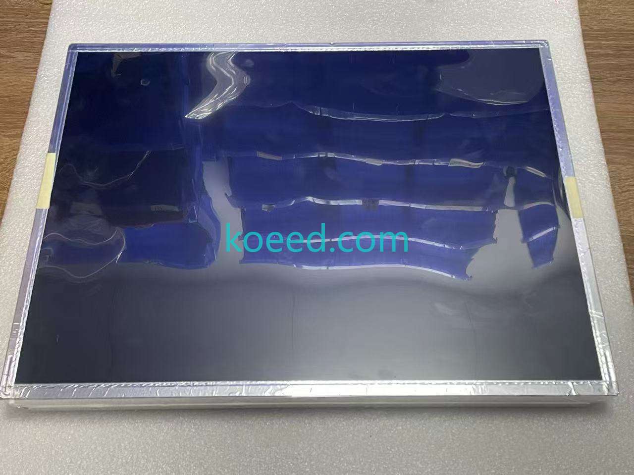 LM201U05-SLL2 - Product View