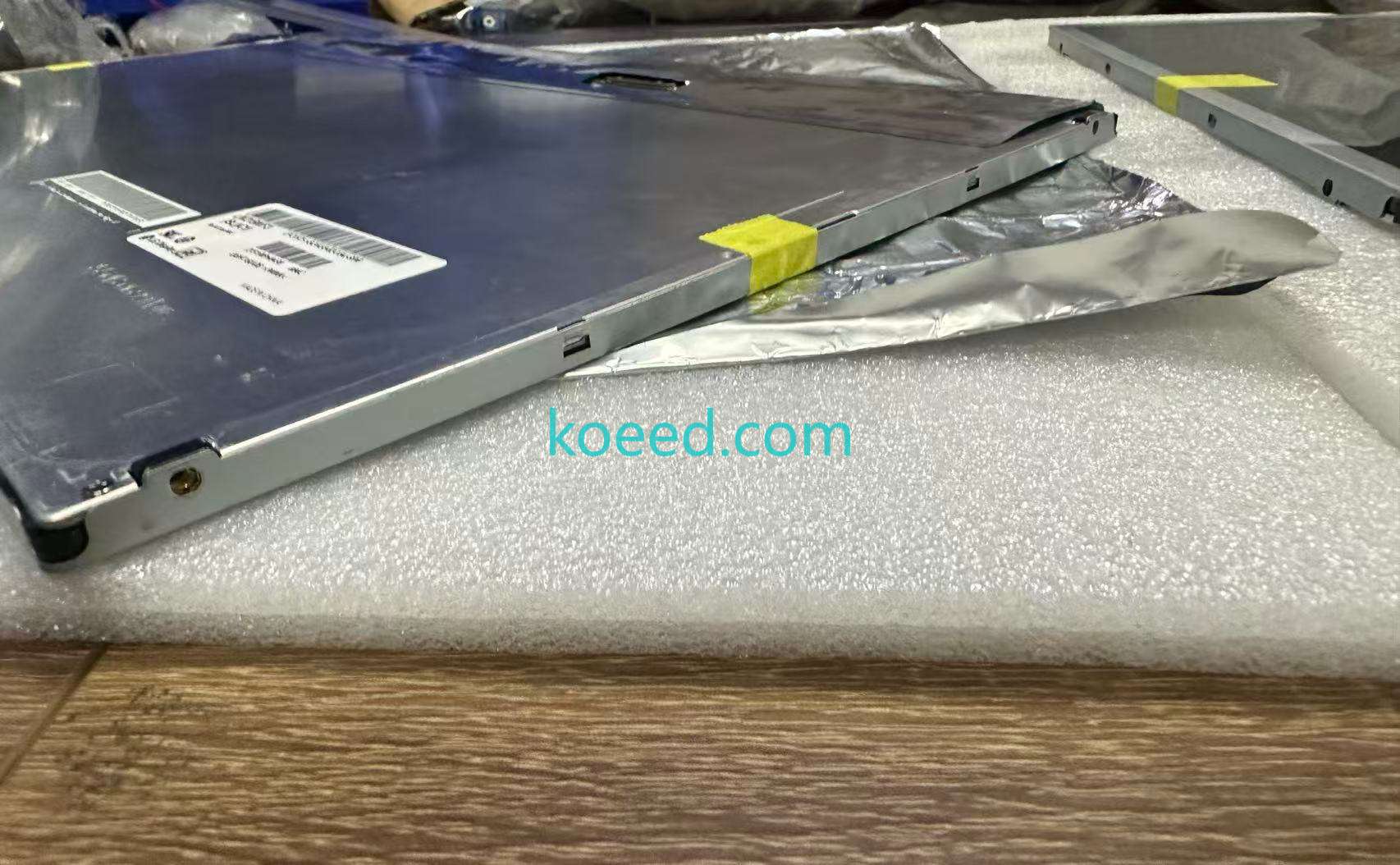 LM215WF3-SLC1 - Product View