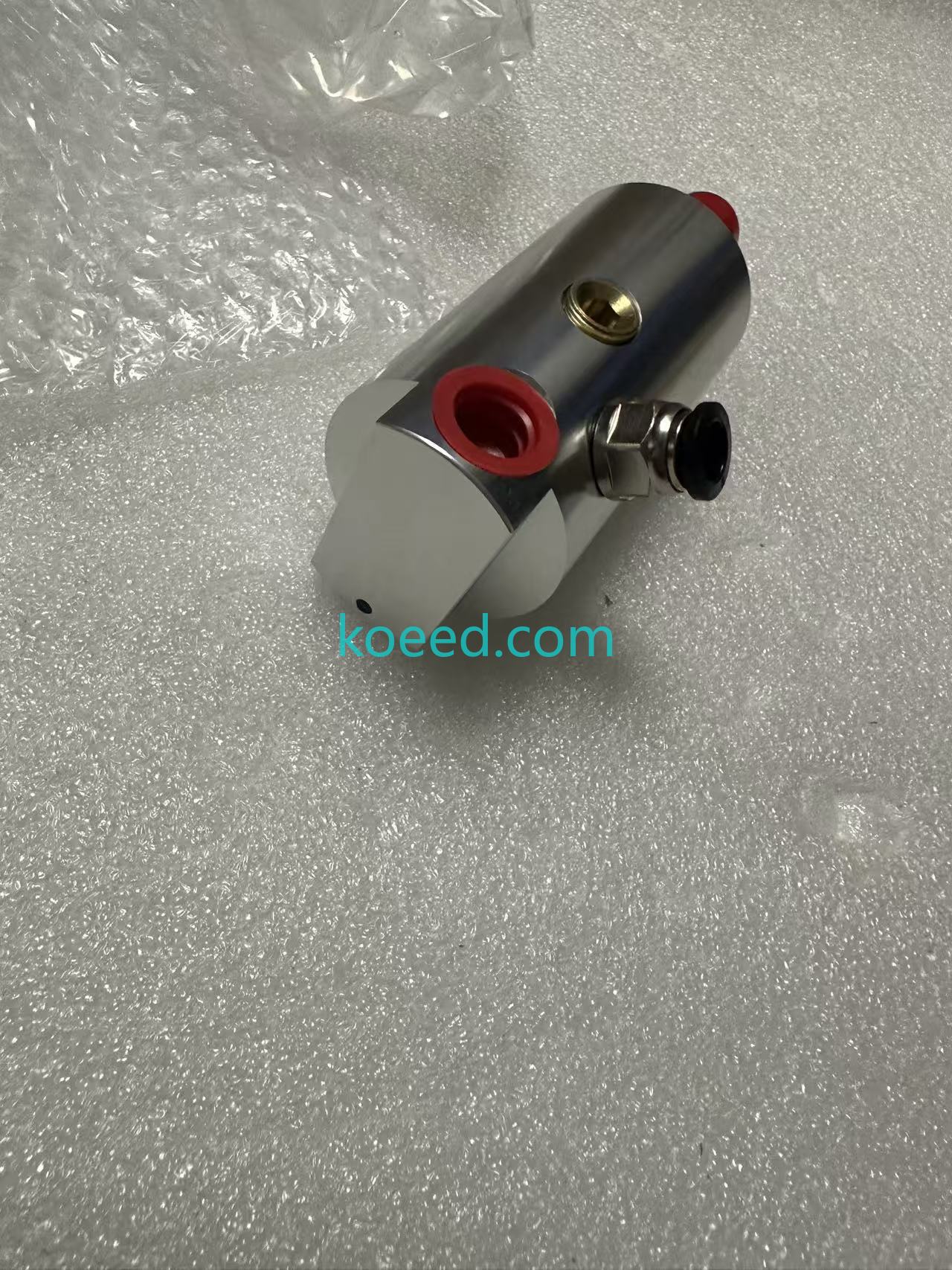 LX76-234 Rotary Joint — Close-up