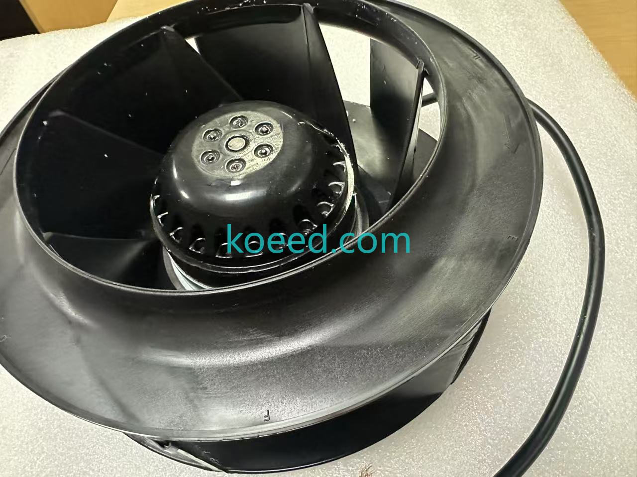 LXFB2E225/62-P92/35-AA22 — Housing Close-Up