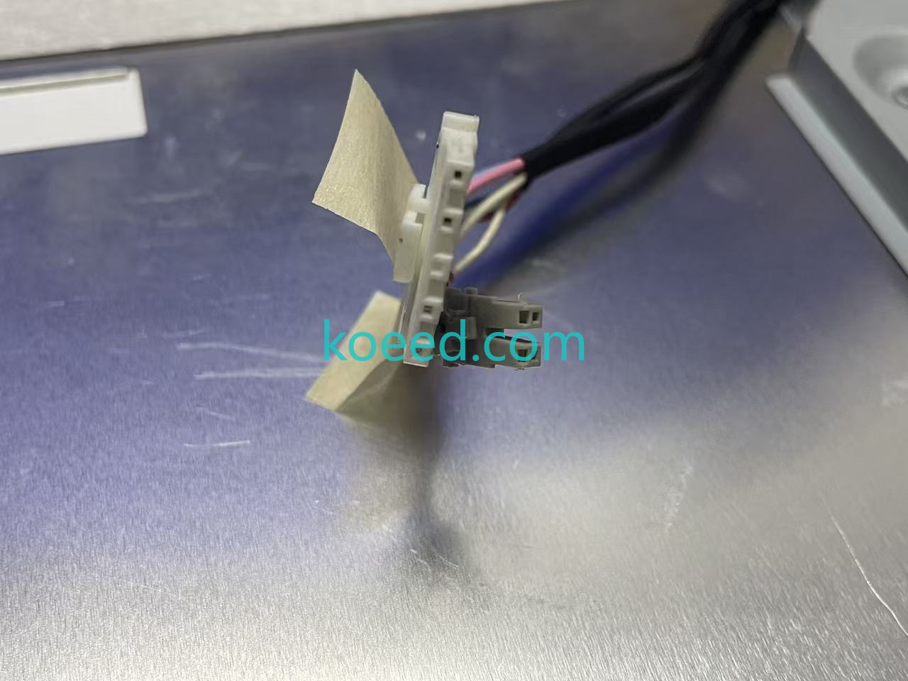 M201UN02 V.6 Connector Pinout Region