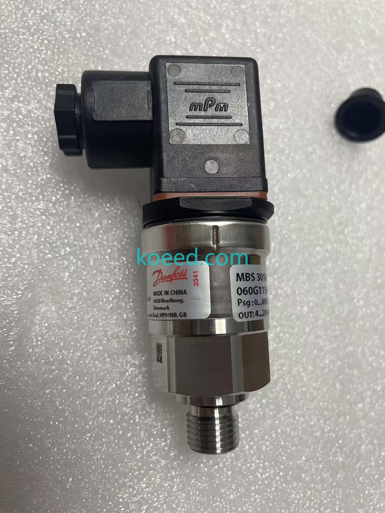 Danfoss MBS3050 060G1154 Pressure Transmitter — Front View
