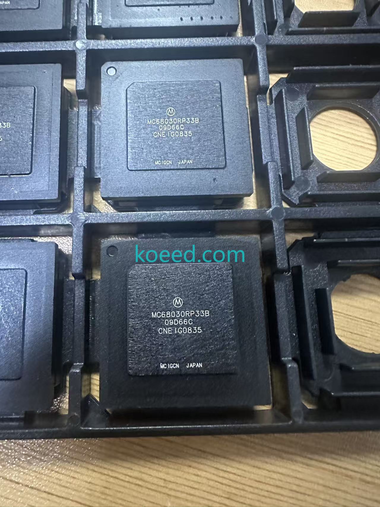 MC68030RP33B - Koeed Fashion View