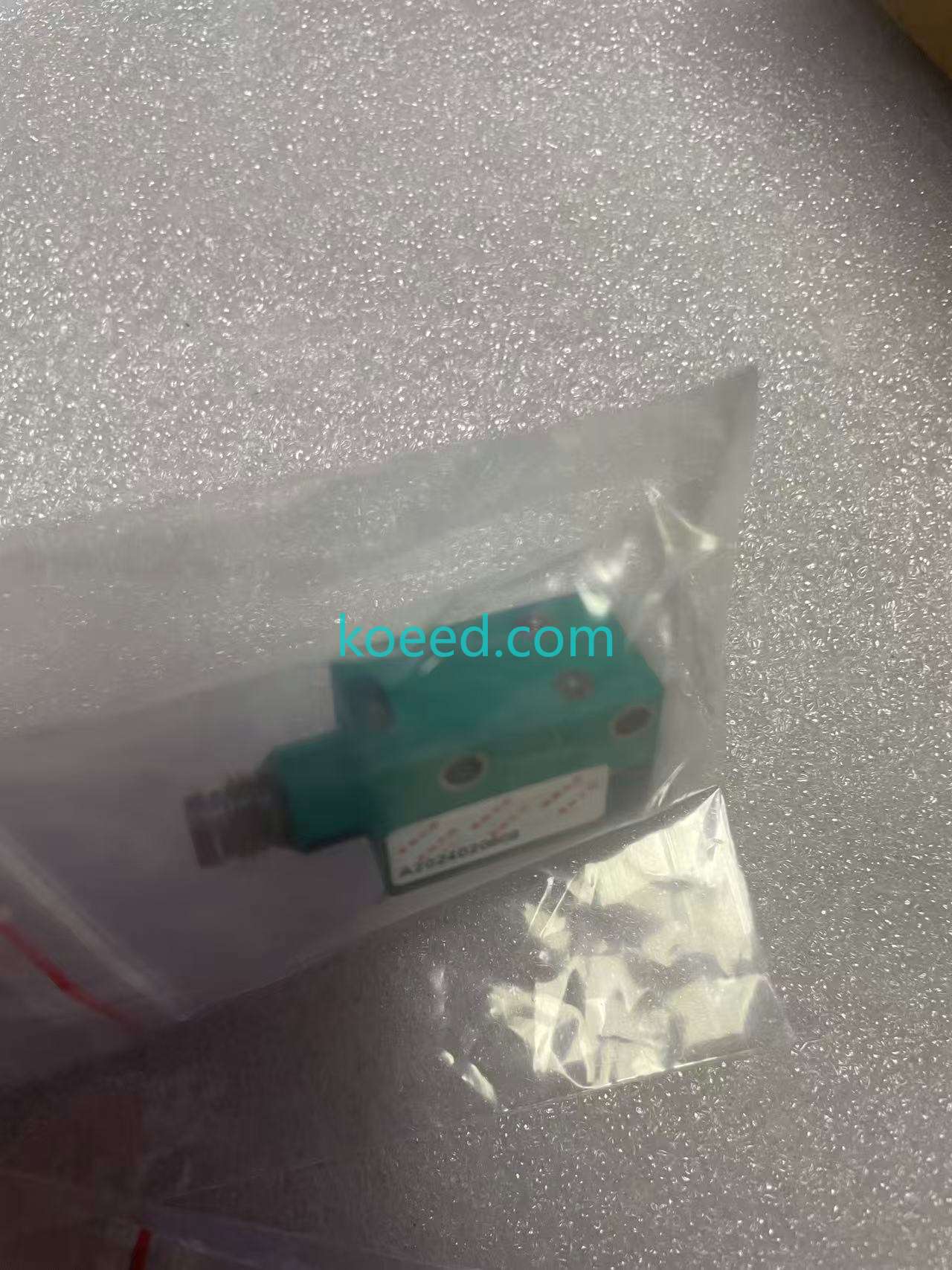 Pepperl+Fuchs ML6-8-H-40-RT/59/95/136 Housing Close-Up