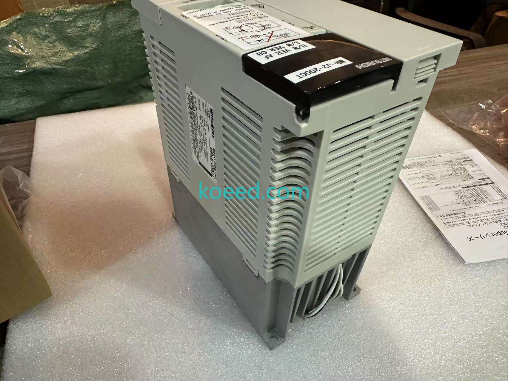 MR-J2-200CT Enclosure View