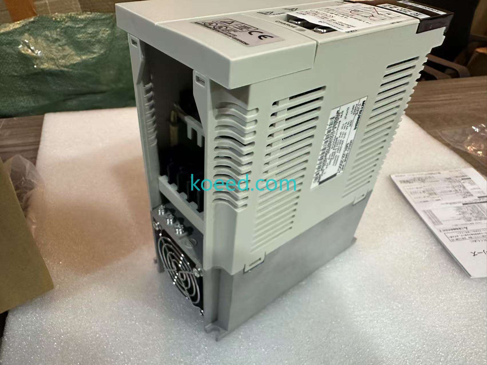 MR-J2-200CT Complete Unit