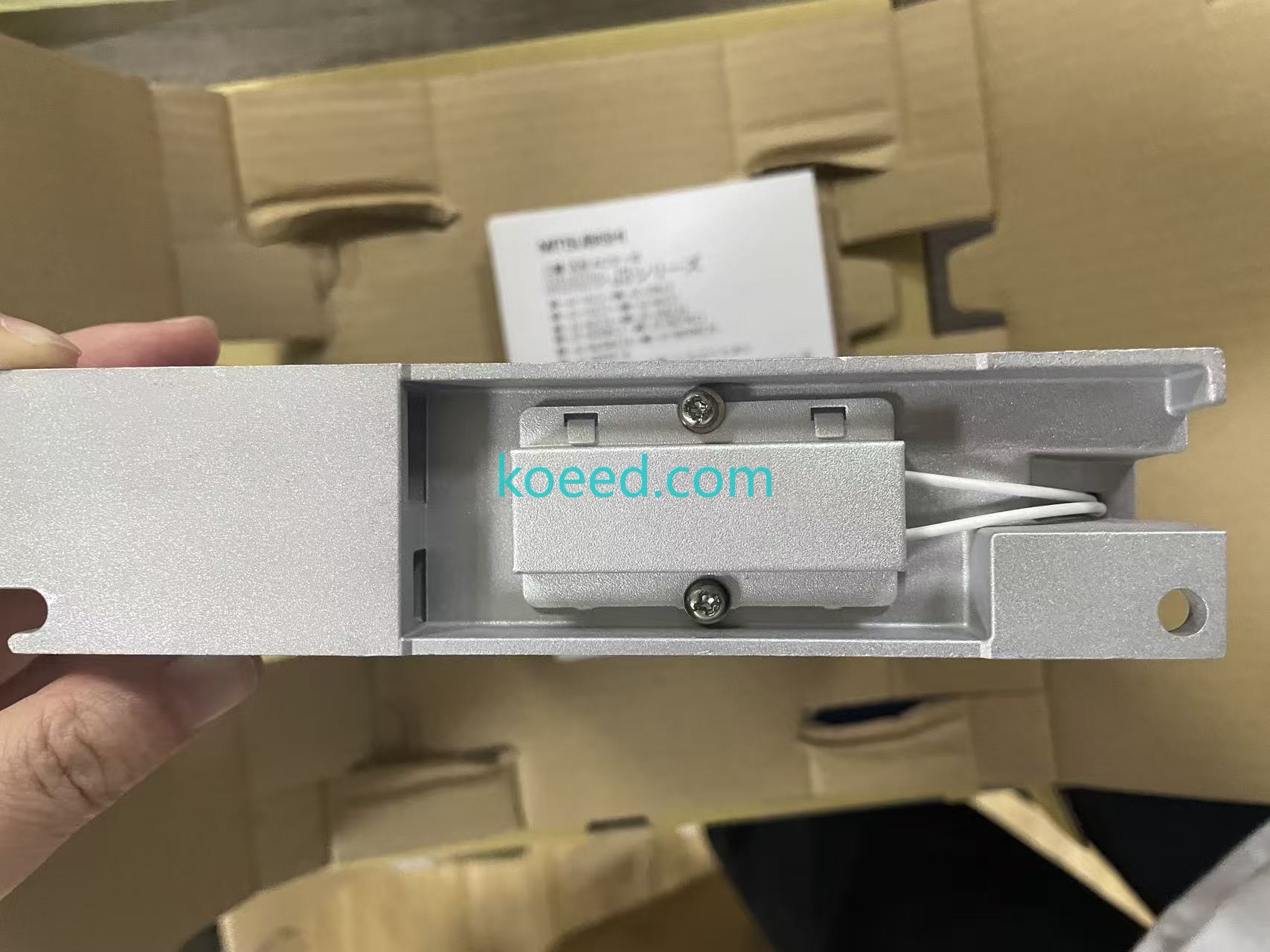 MR-J3-40A - Koeed Fashion View
