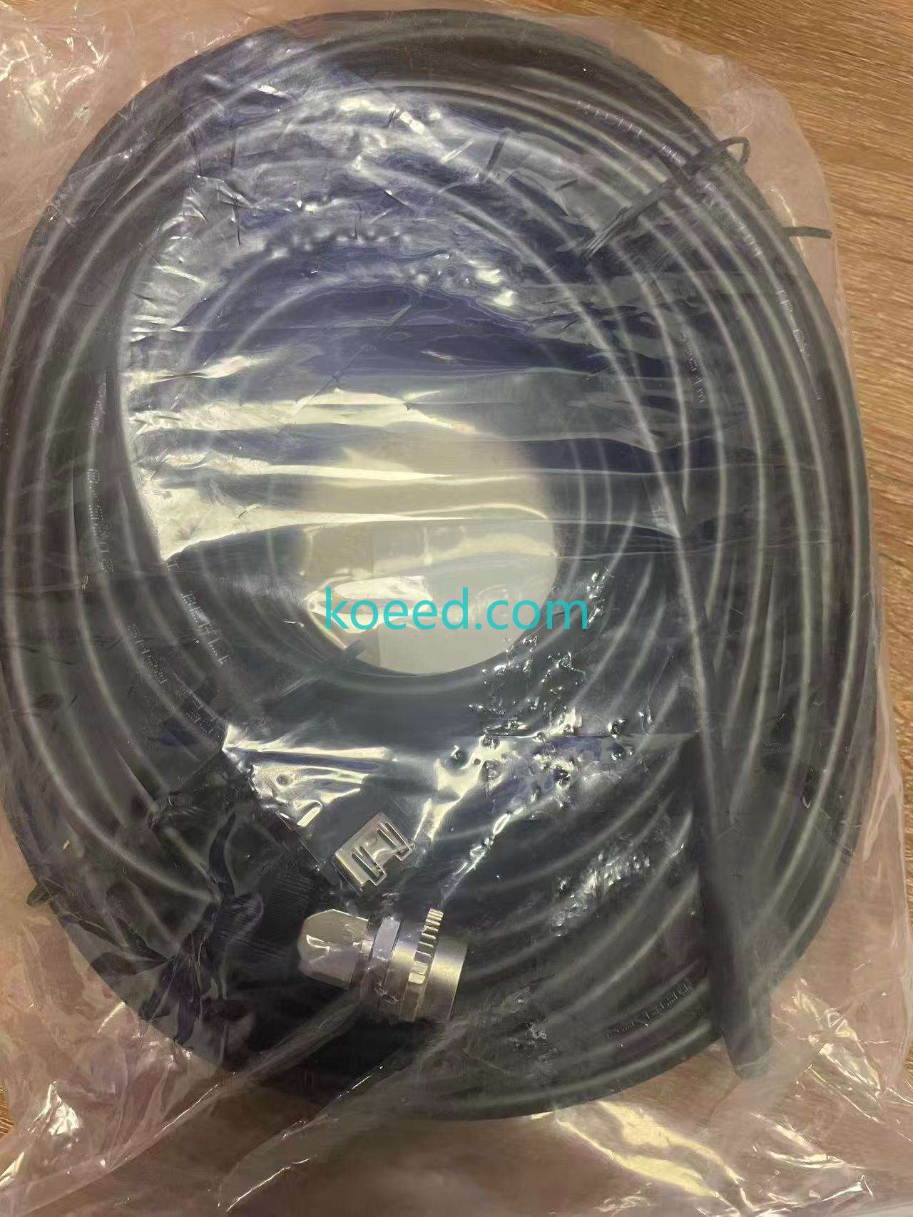 MR-J3ENSCBL30M-H Mitsubishi OEM packaging and labeling