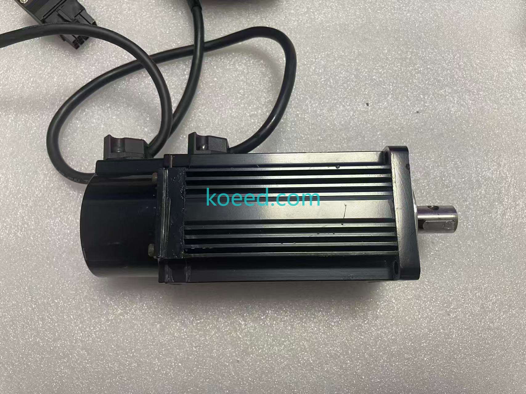 MS-60STE-M01330B-20P4 - Side Angle
