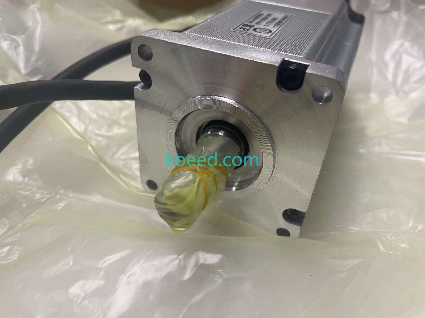 MUMS022A1BOS - Product View