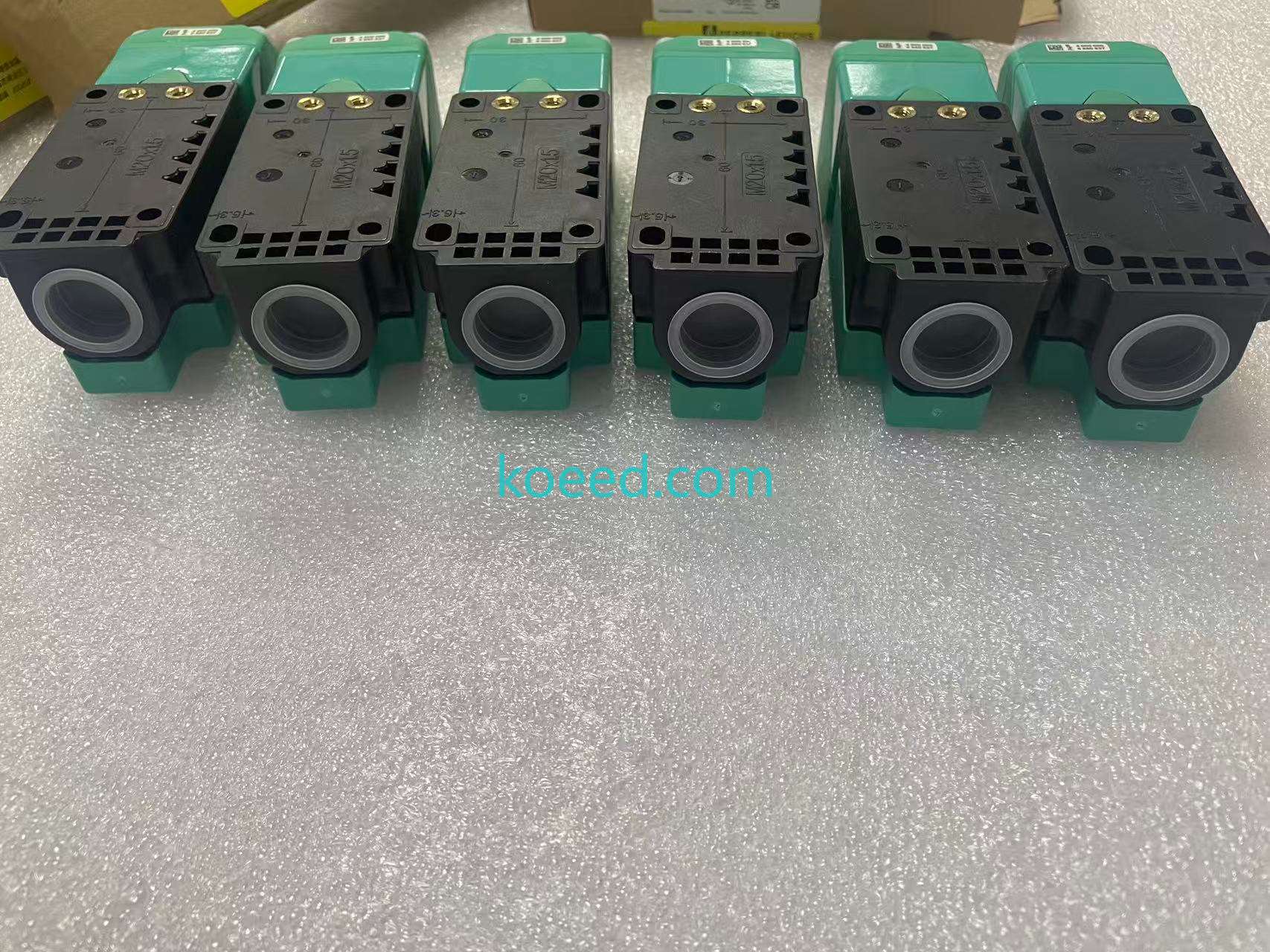 NBB20-U1-UU 238884 — Housing Close-Up