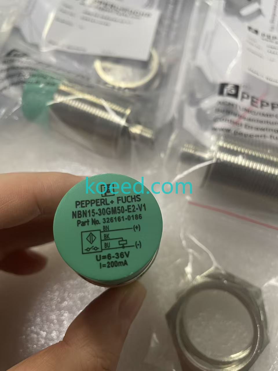 NBN15-30GM50-E2-V1 - Koeed Fashion View