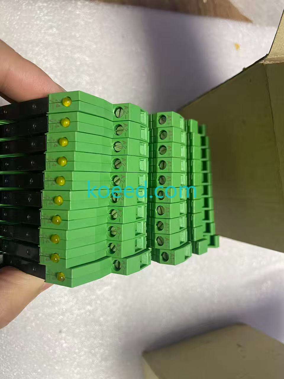 Phoenix Contact 2966016 Relay Base - Side Profile