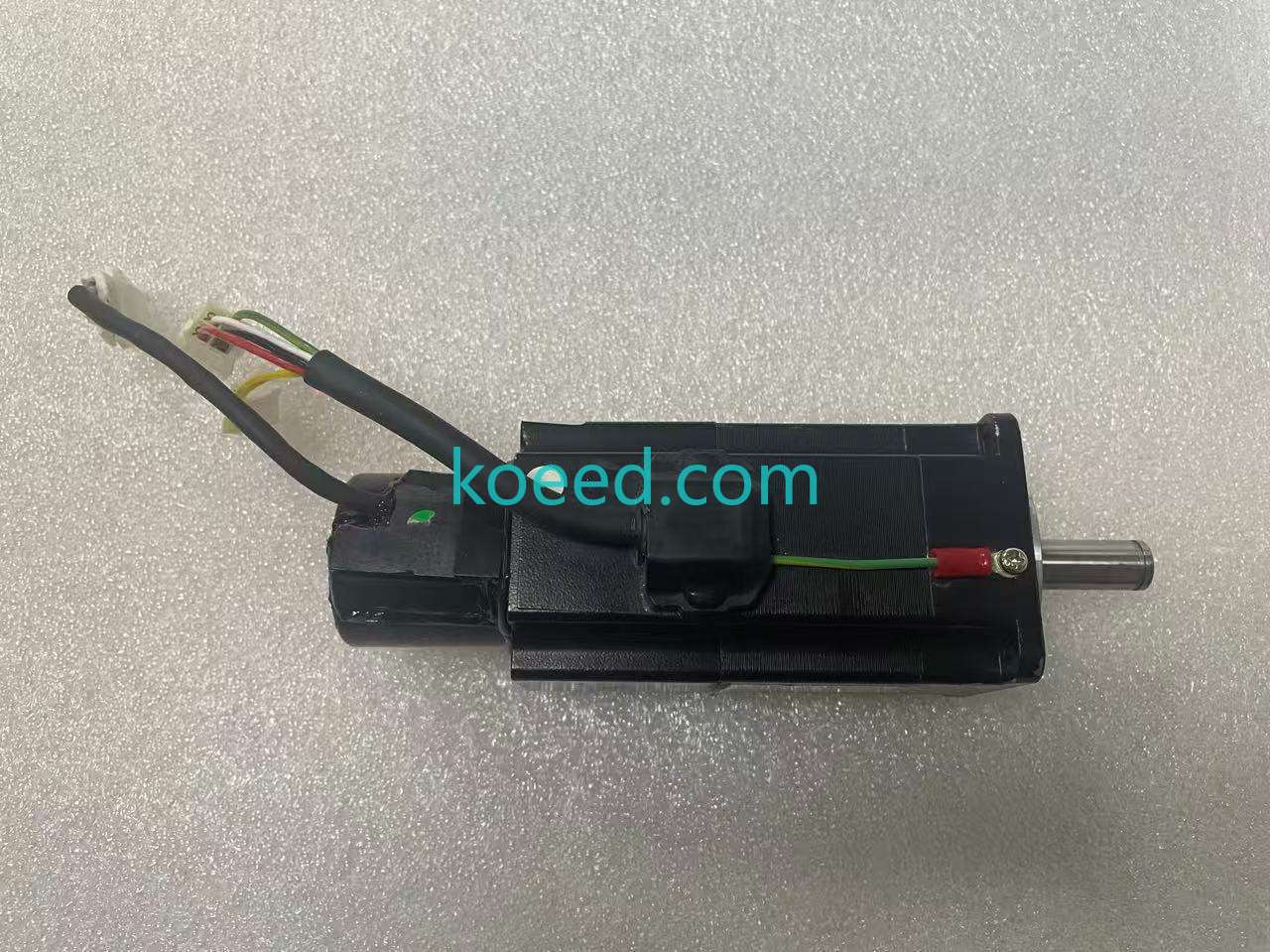 P50B05020DCL69 Servo Motor — Housing Close-Up