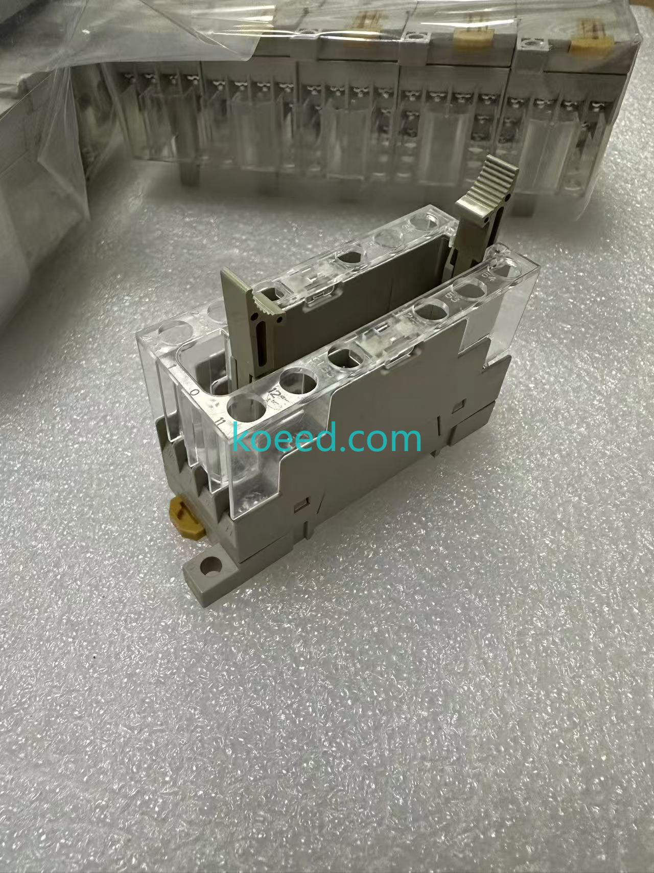 P7SA-14F-ND 24VDC - DIN Rail Mount