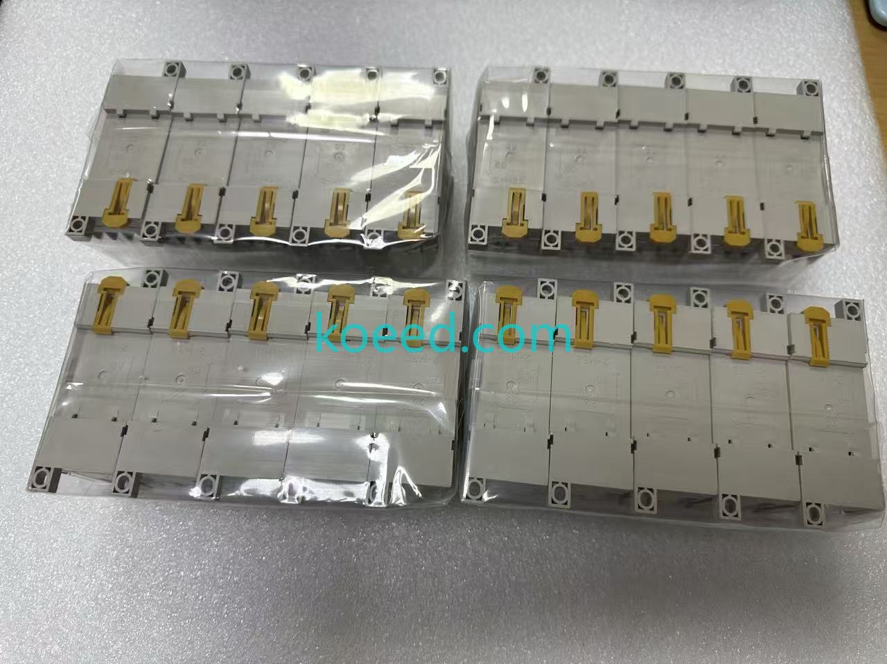P7SA-14F-ND 24VDC - Package View