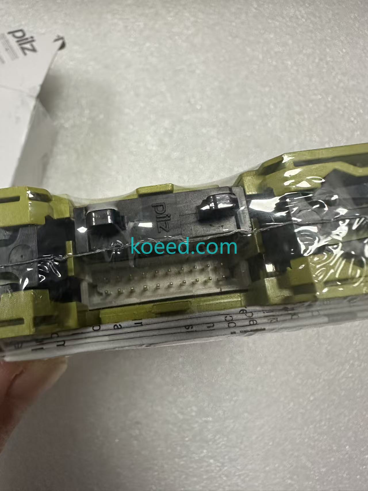 PILZ 773400 PNOZ mi1p Front View — Safety Relay Module