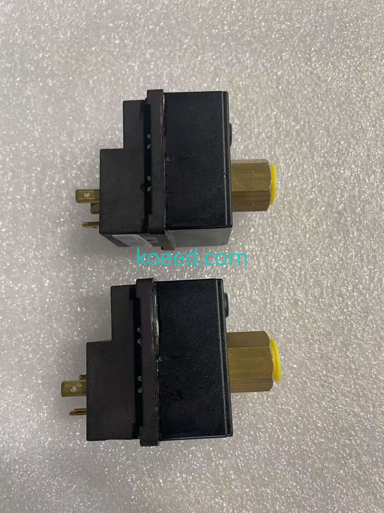 PS3-W3S pressure port and thread detail
