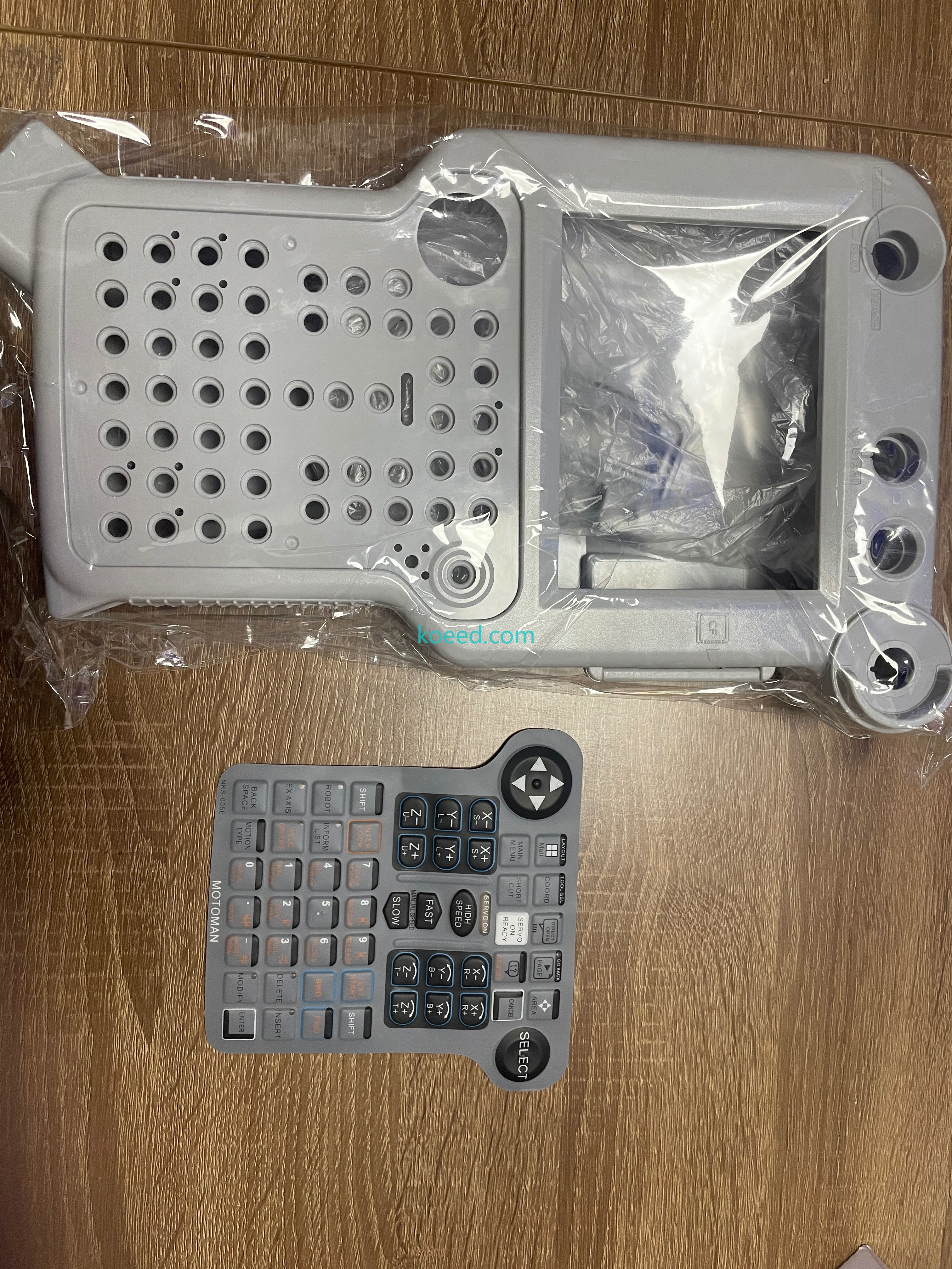 Yaskawa DX100 JZRCR-YPP01-1 plastic case front view