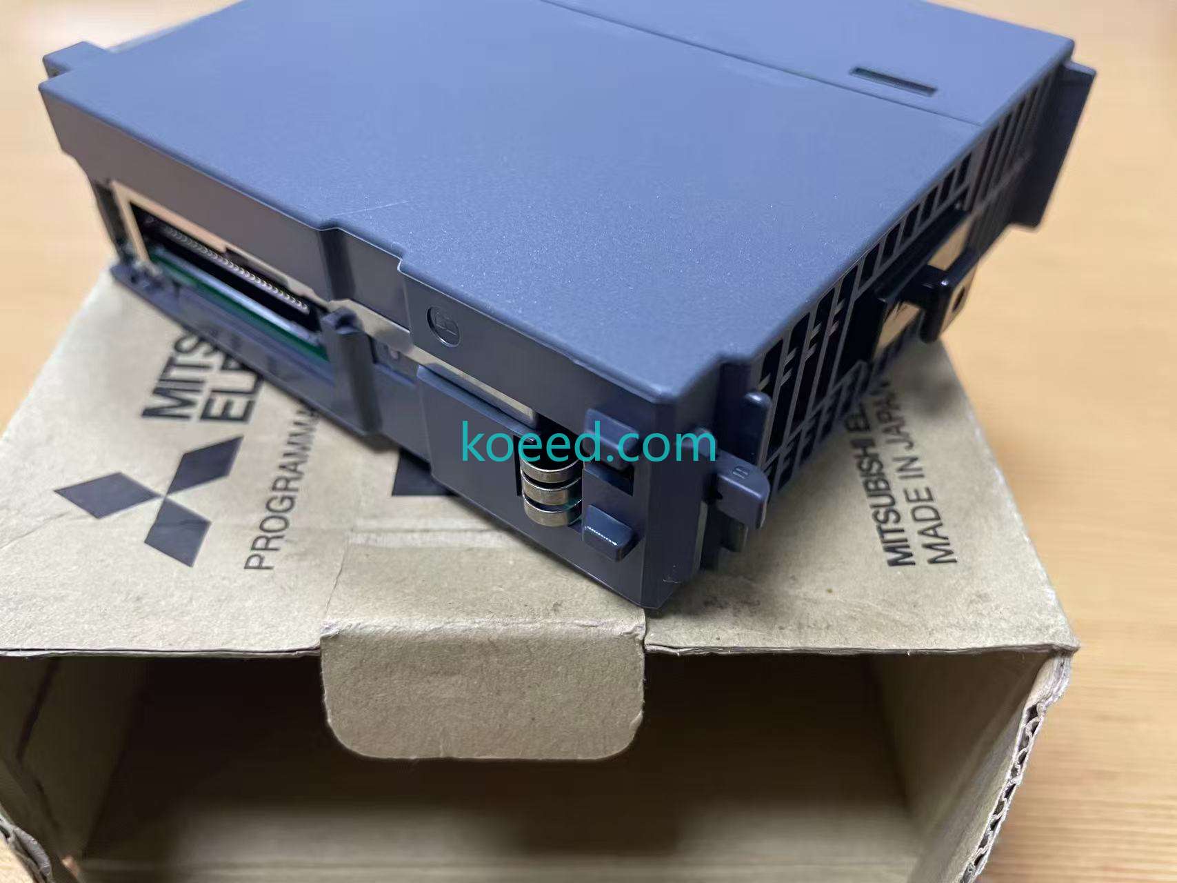 QD77MS4 Q front view — SSCNET III/H connector detail