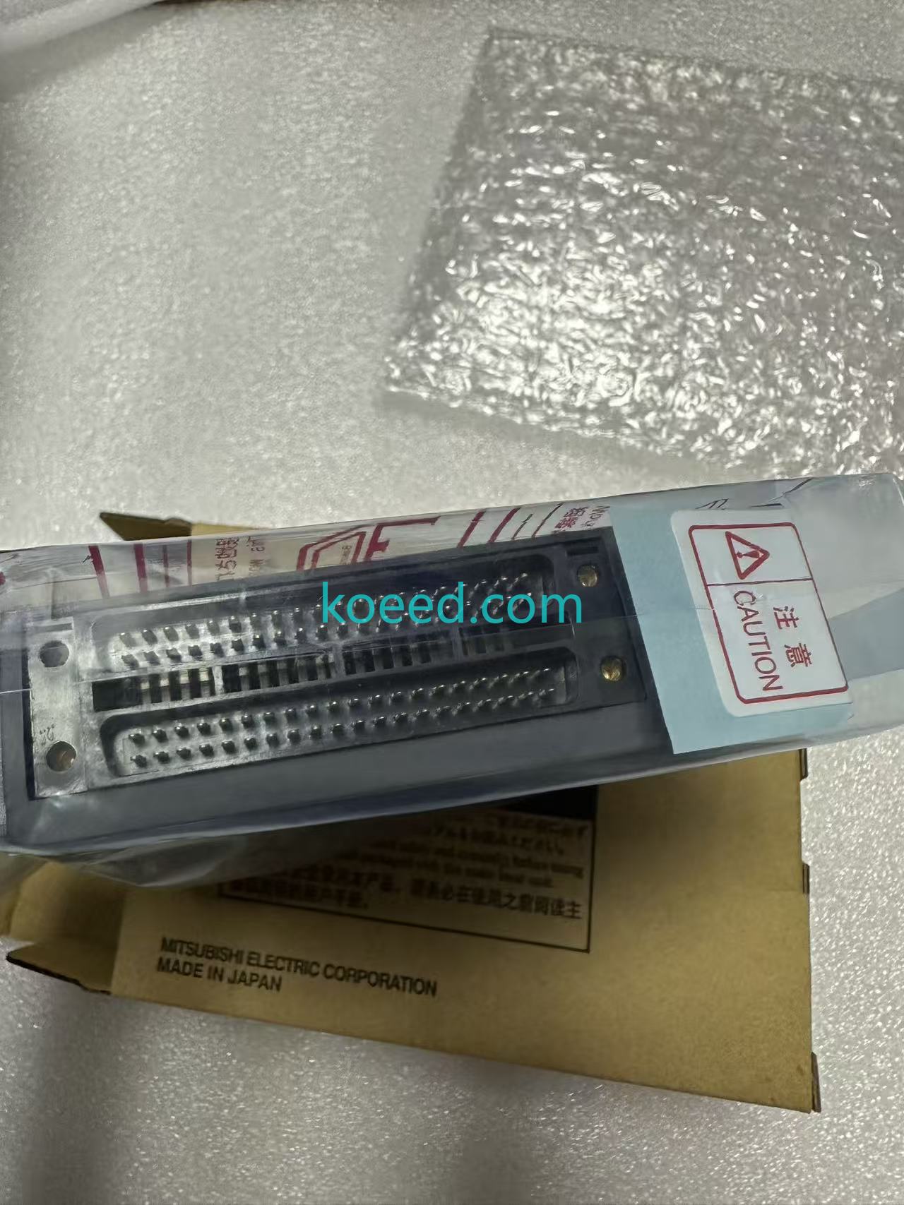QD77MS4 - Koeed Fashion View