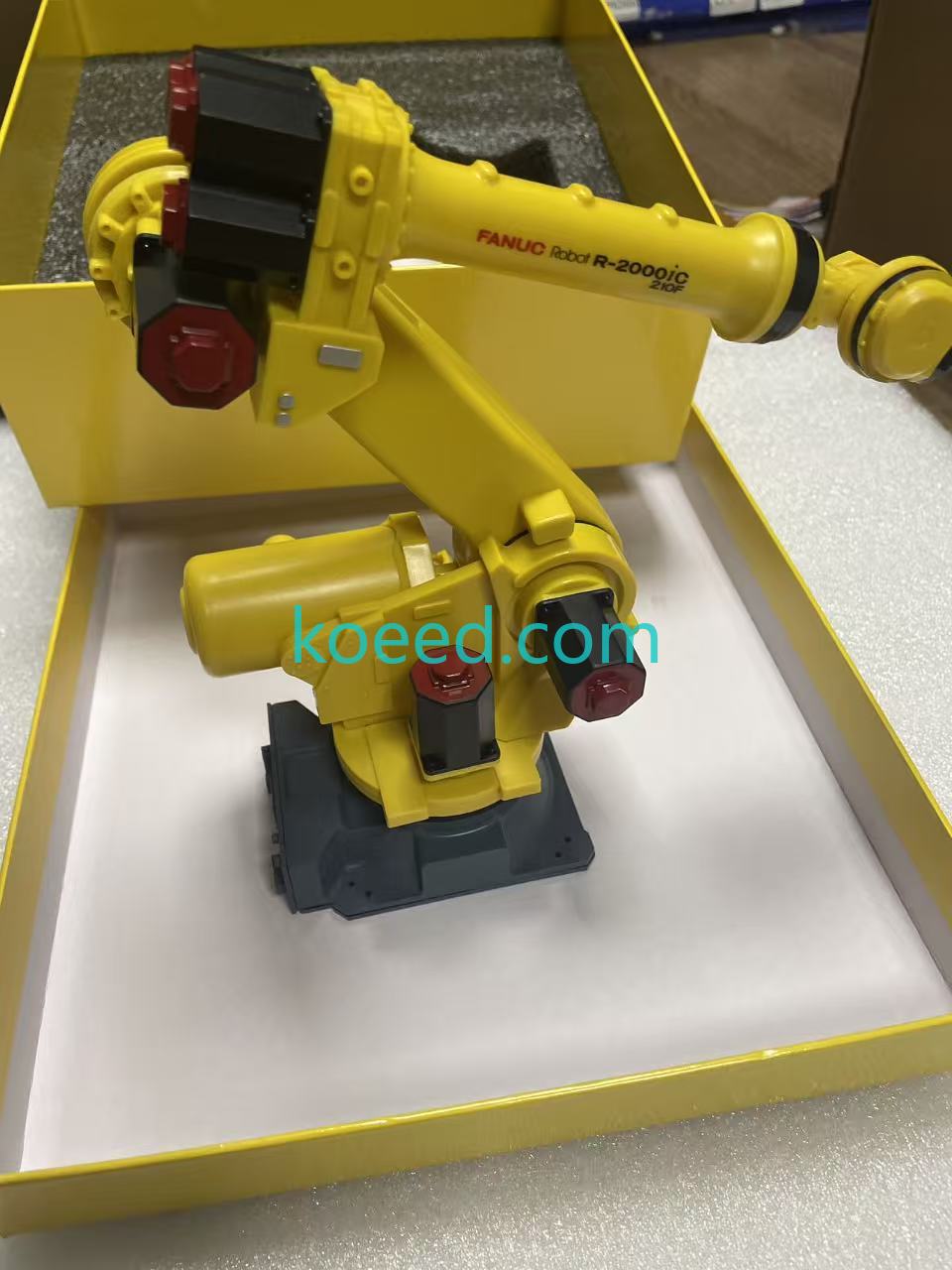 R-2000IC-210 - Koeed Fashion View