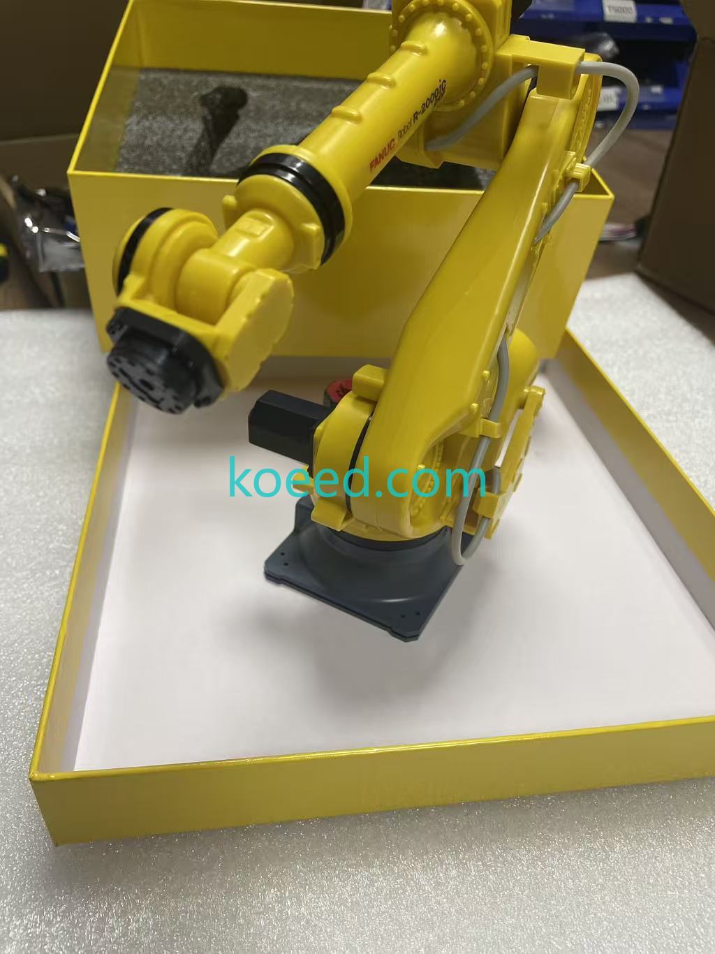 R-2000IC-210 - Koeed Fashion View