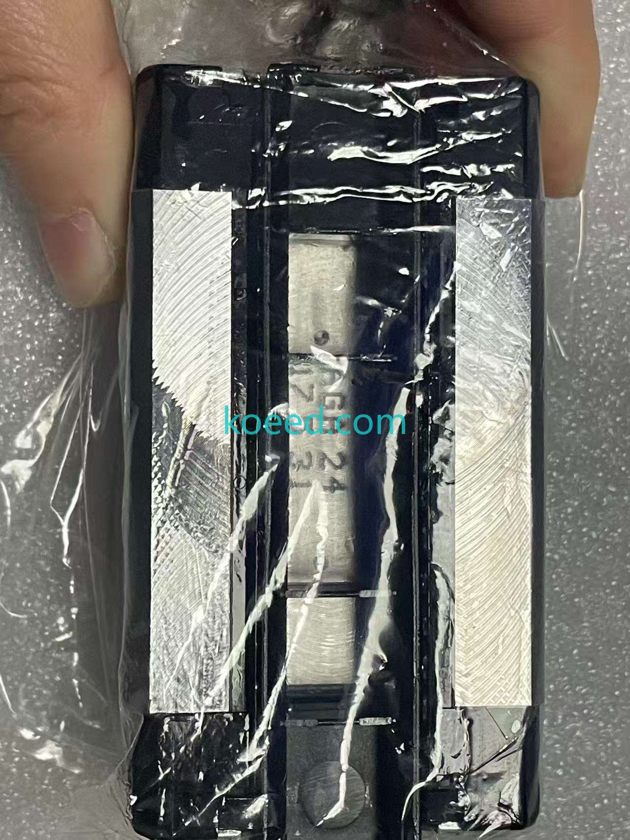 R162229420 - Product View