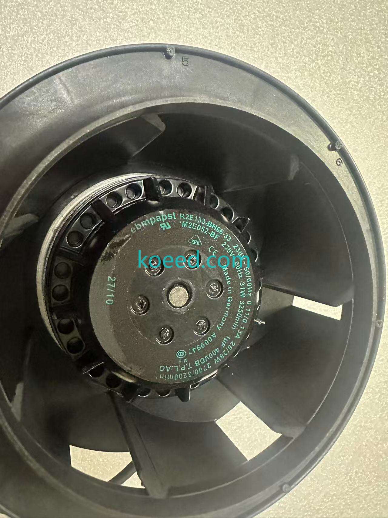 R2E133-BH66-33 - Product View