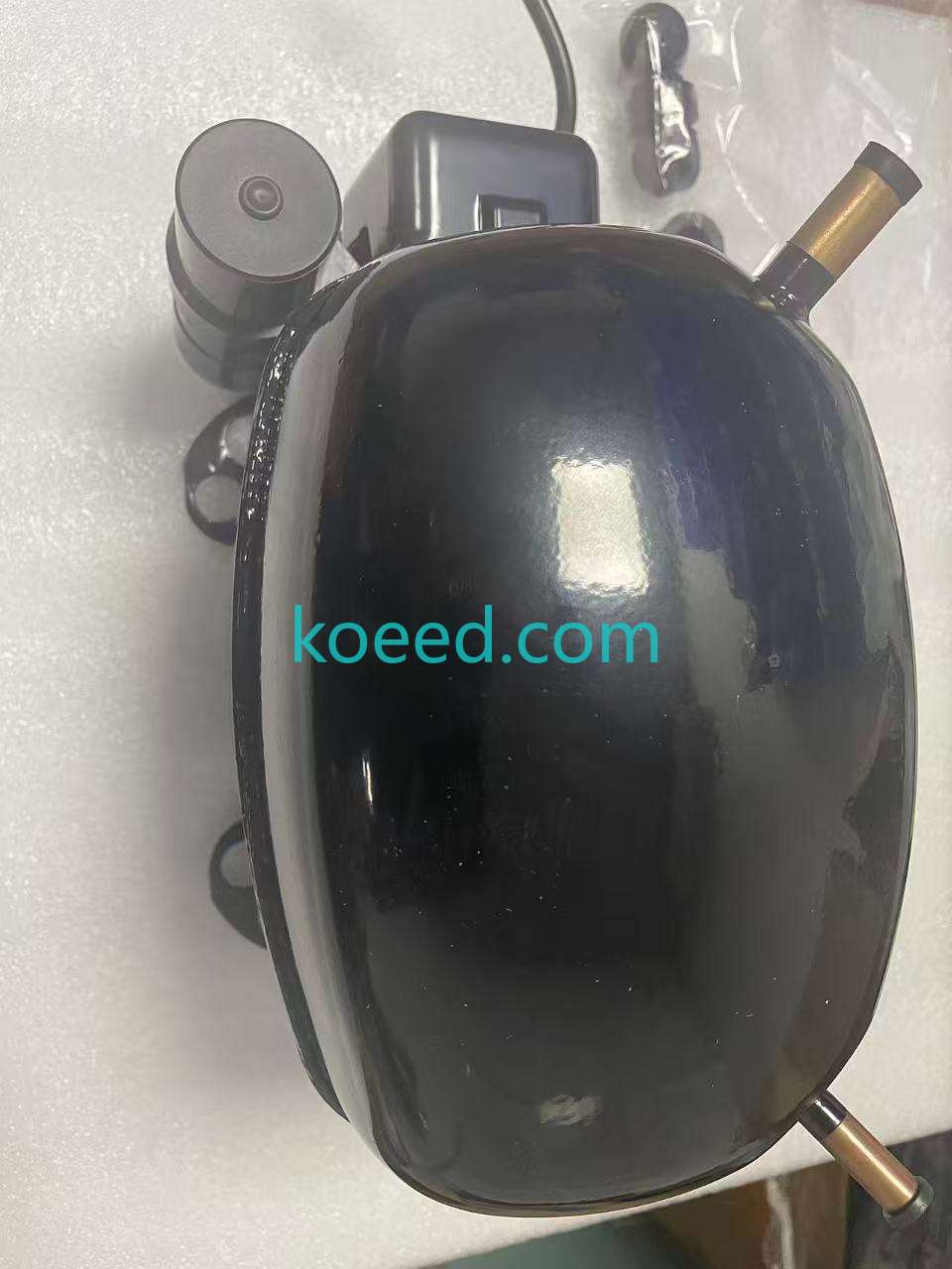 Secop SC15G 104G8520 compressor packaging