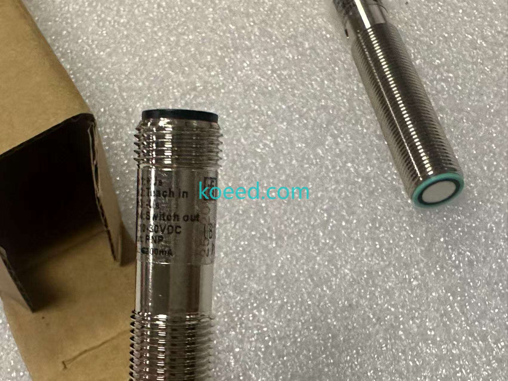 UB120-12GM-E5-V1 - Product View