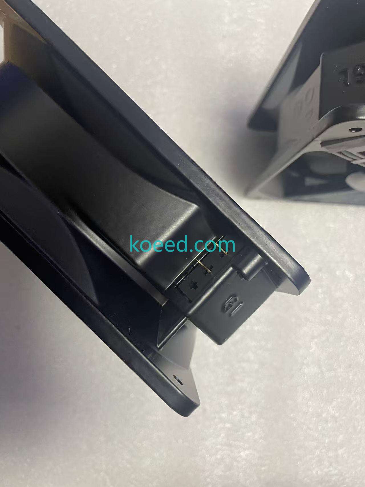 UT650DG-TP - Product View